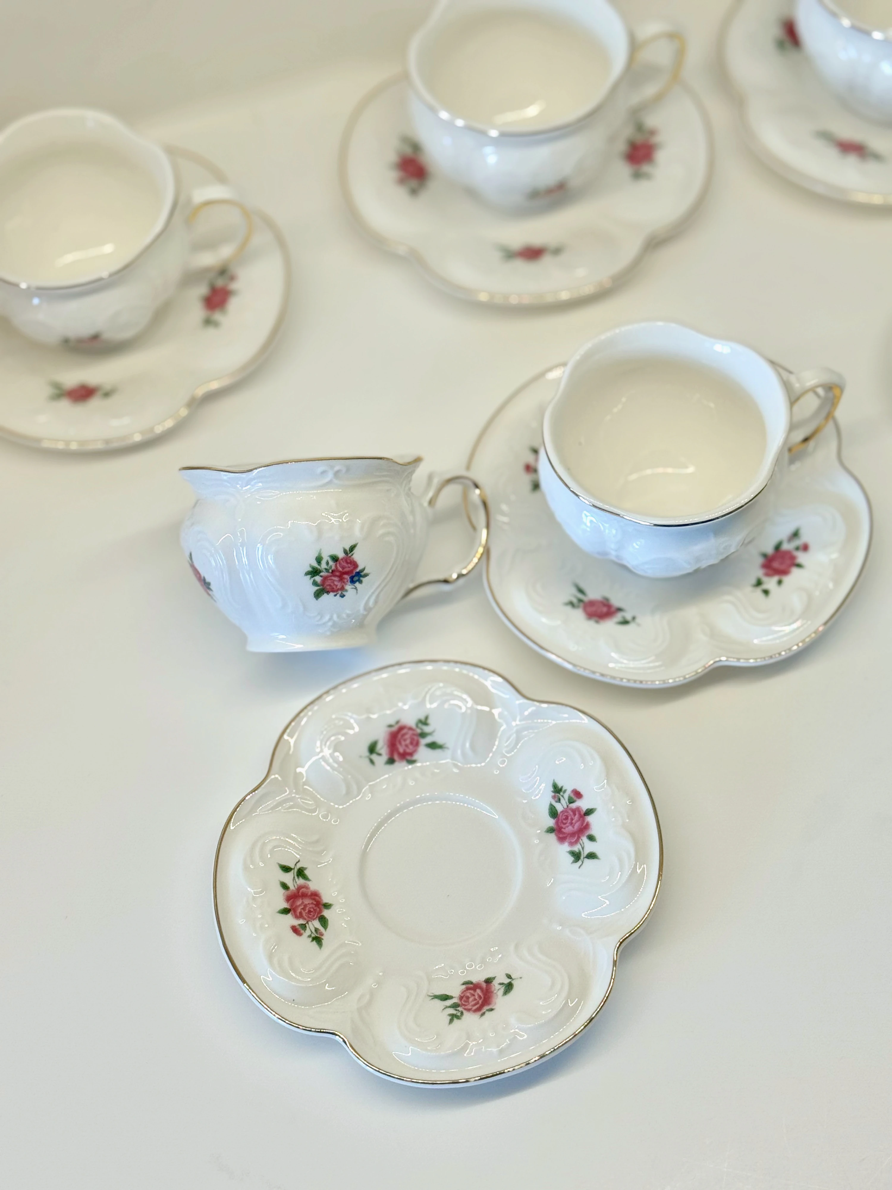 Vintage Güller - 6'lı Kabartma Desenli Fincan Takımı