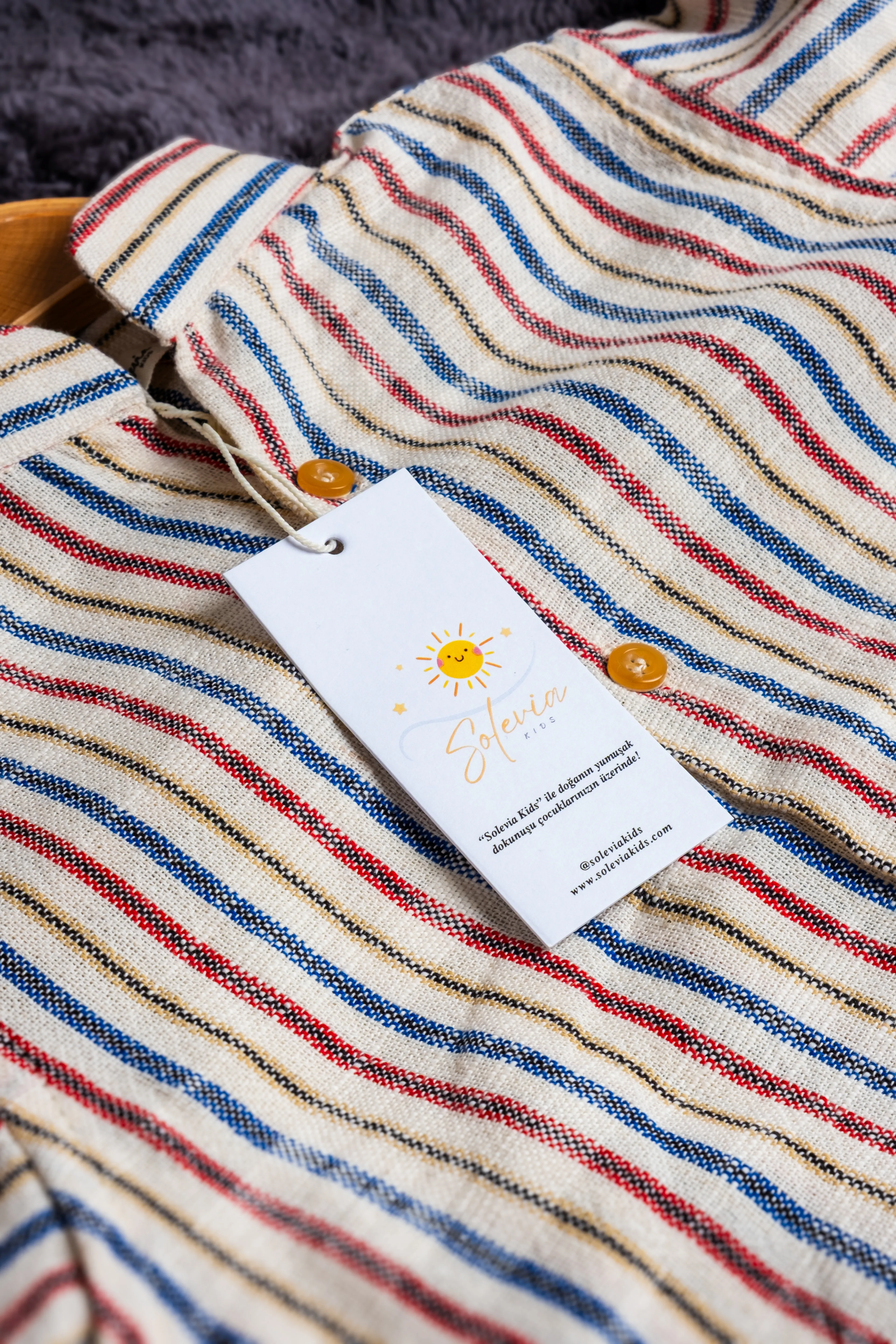 ColorJoy %100 Organik Pamuk Hakim Yaka Uzun kol gömlek