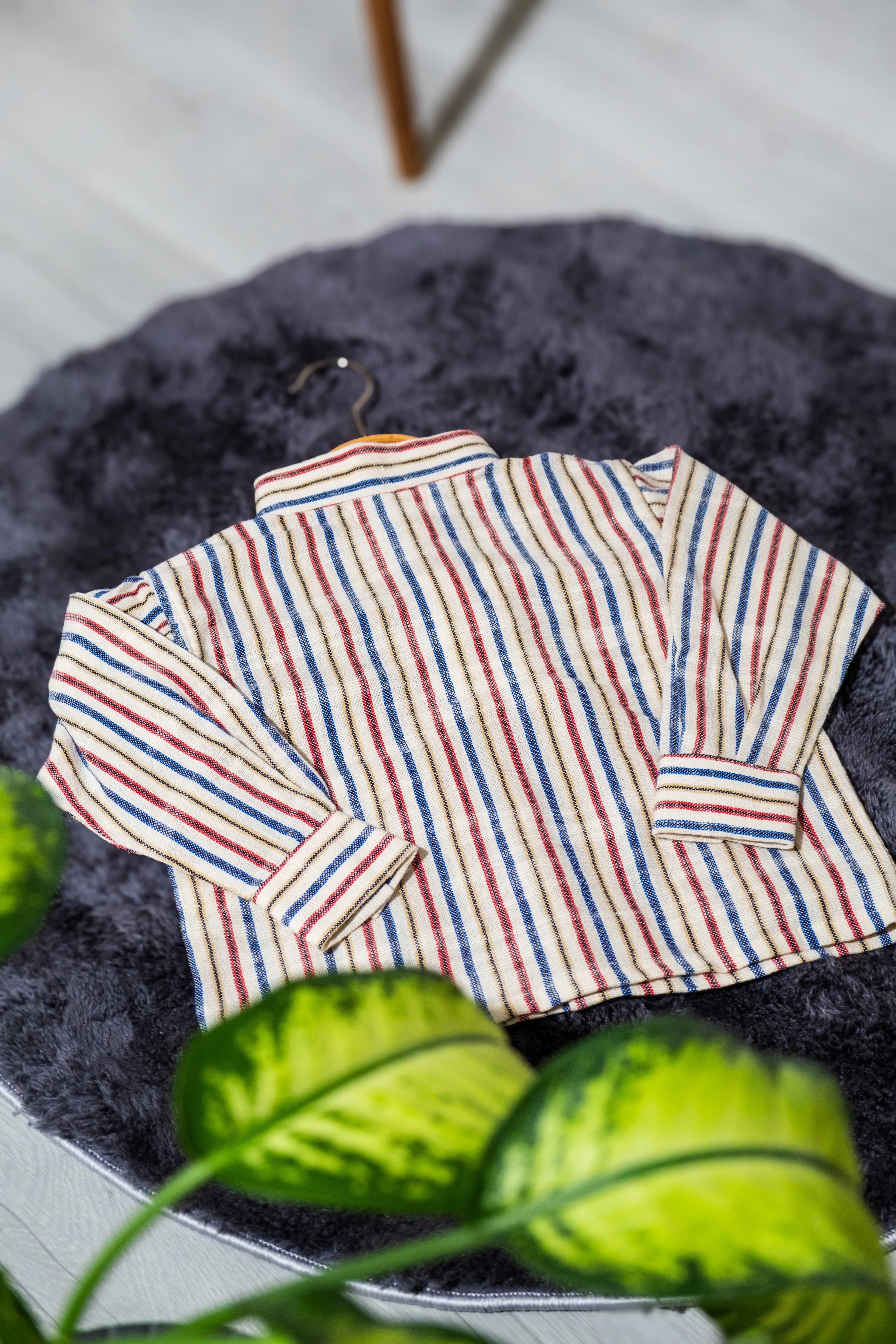 ColorJoy %100 Organik Pamuk Hakim Yaka Uzun kol gömlek