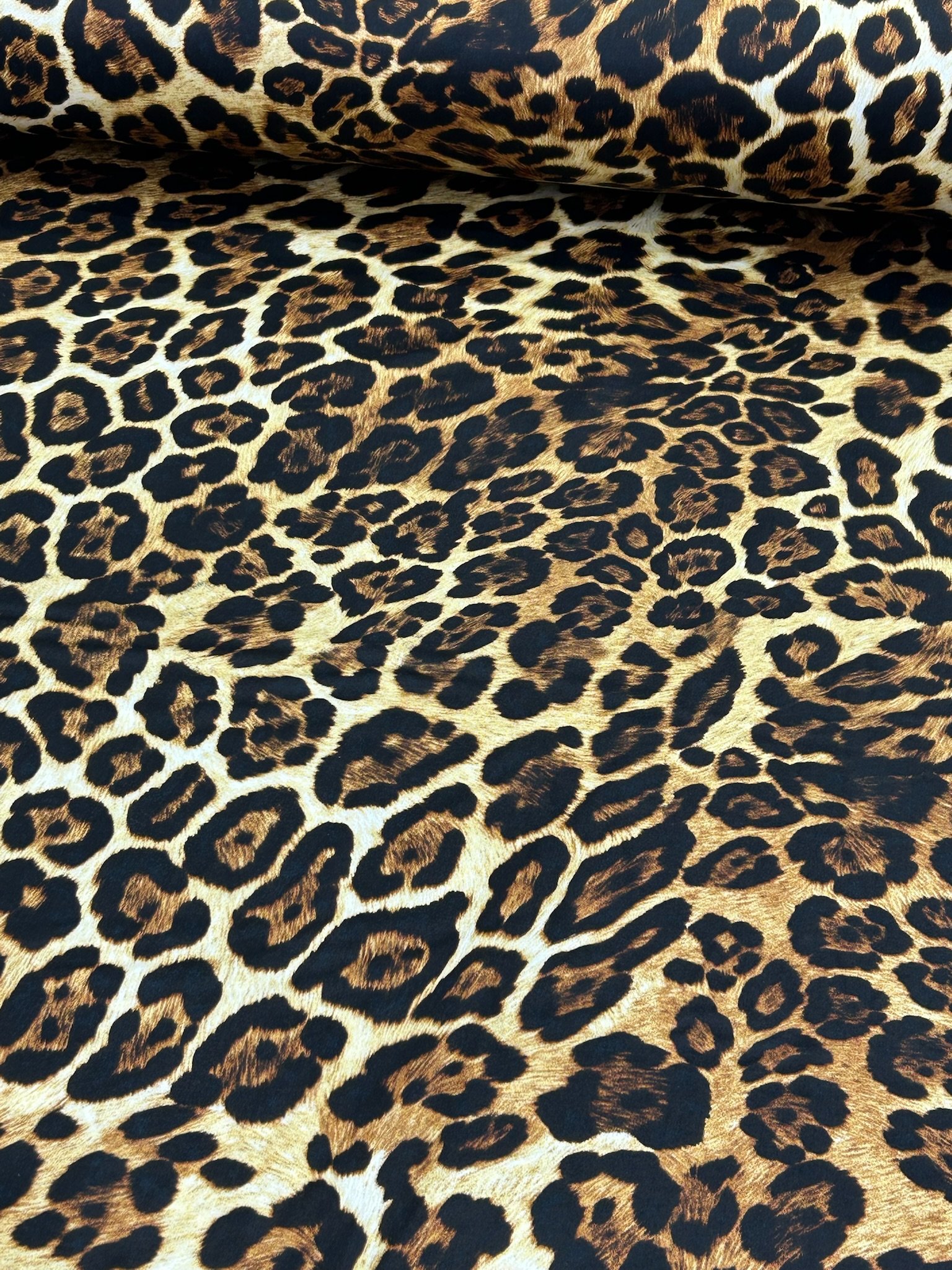 Leopar Desenli Pamuk Saten Kumaş - Bej