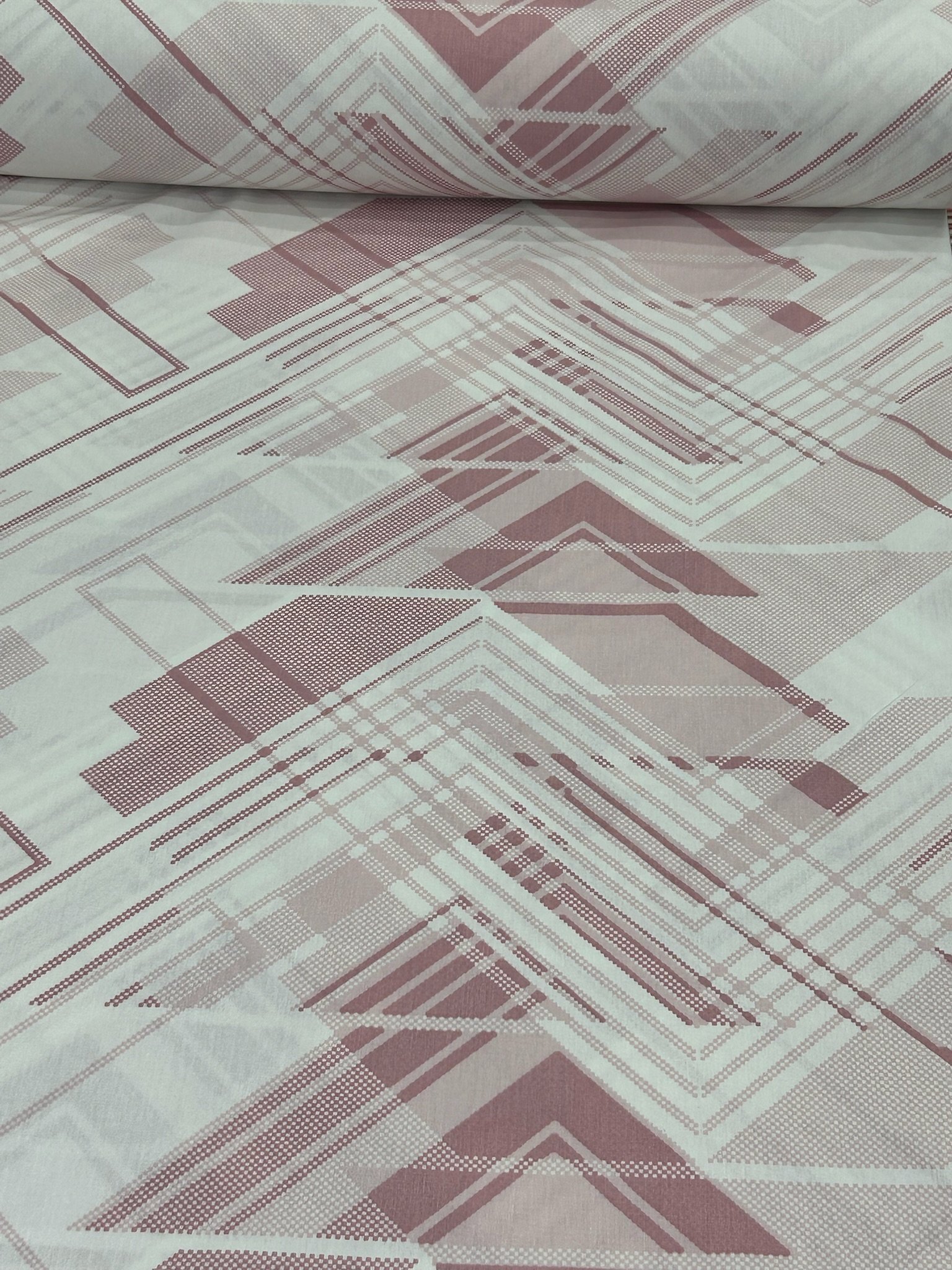 Pembe Grafit Dizayn Poplin Kumaş