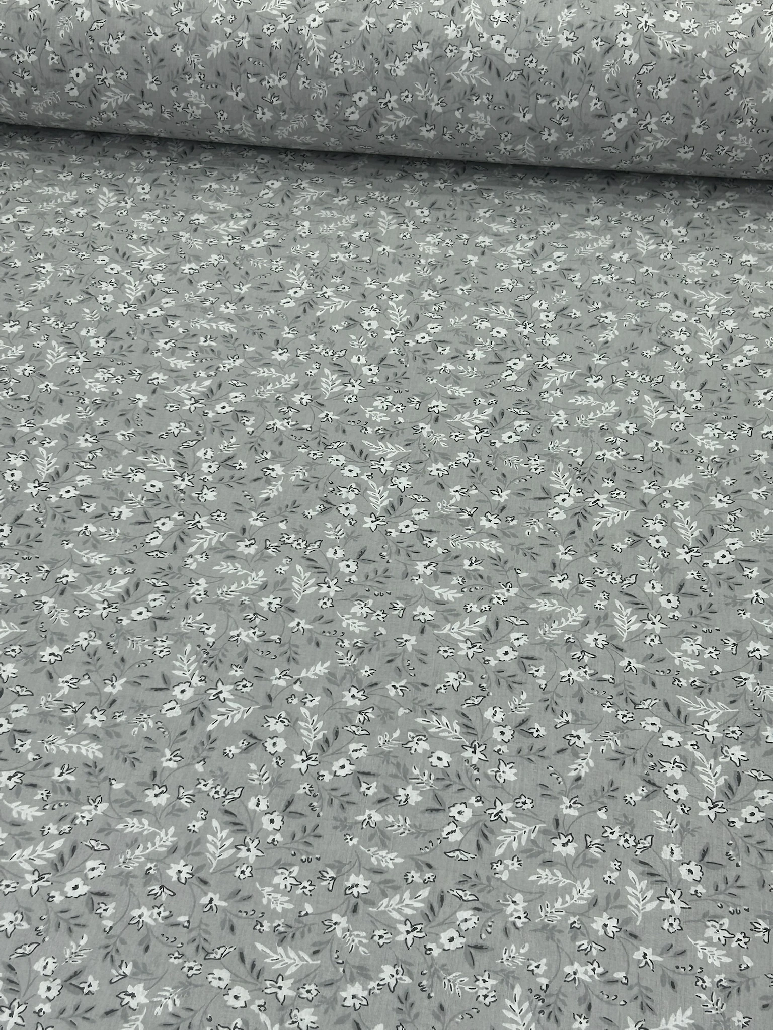 Gri Flora Poplin Kumaş