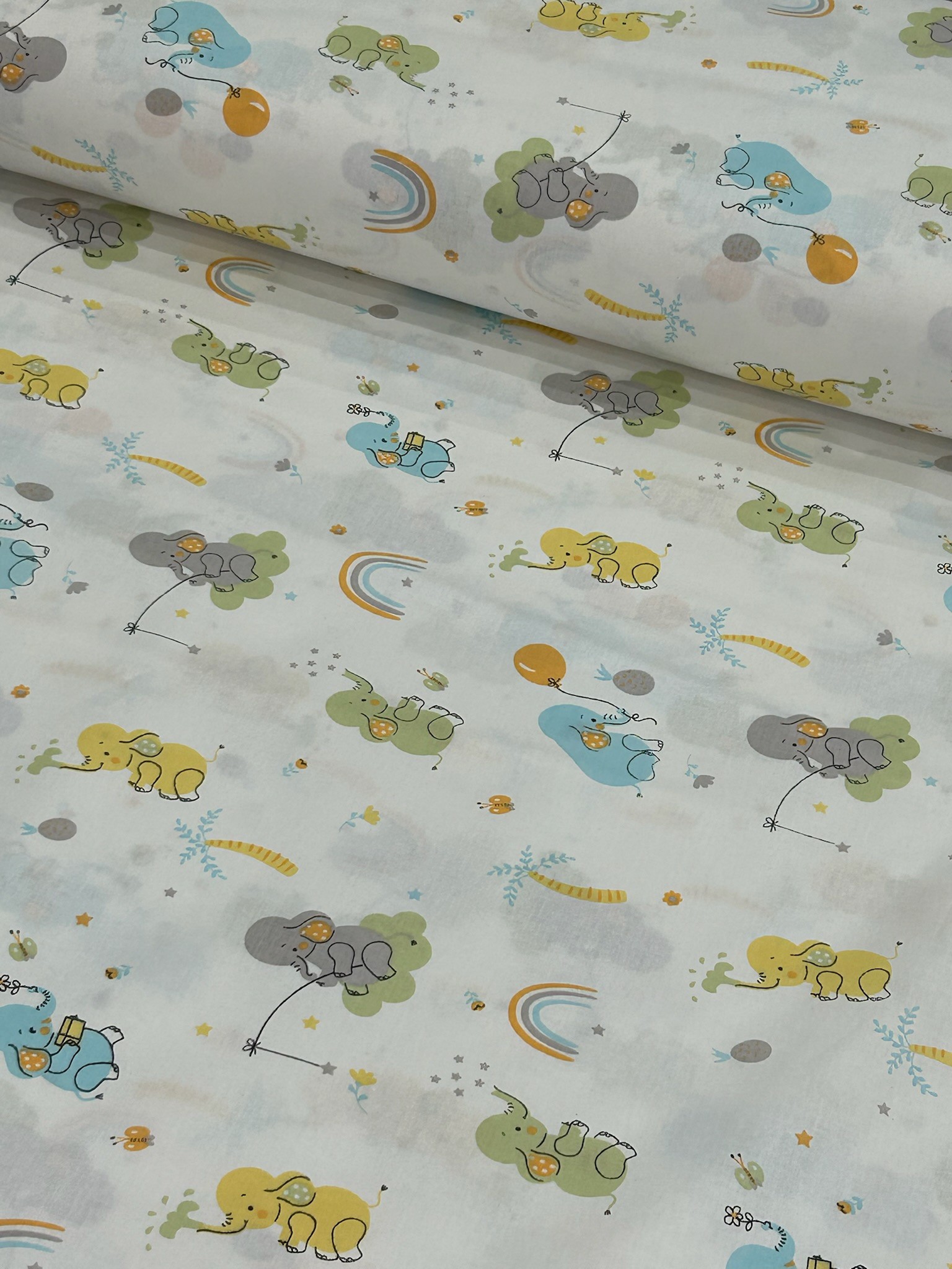 Yeşil Balonlu Fil Poplin Kumaş