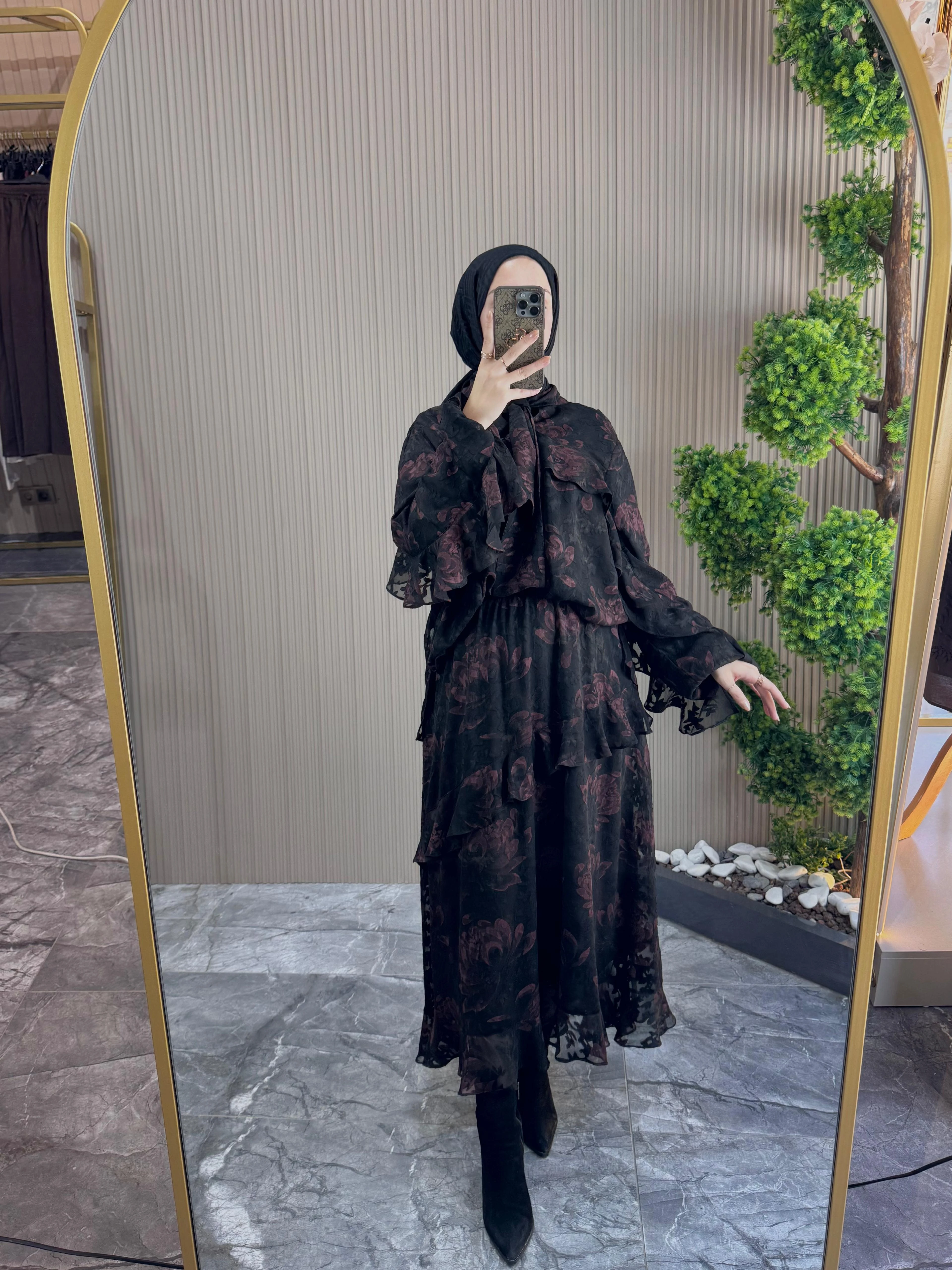 GHİSA Kendinden Desenli Fırfır Detaylı Etekli Takım