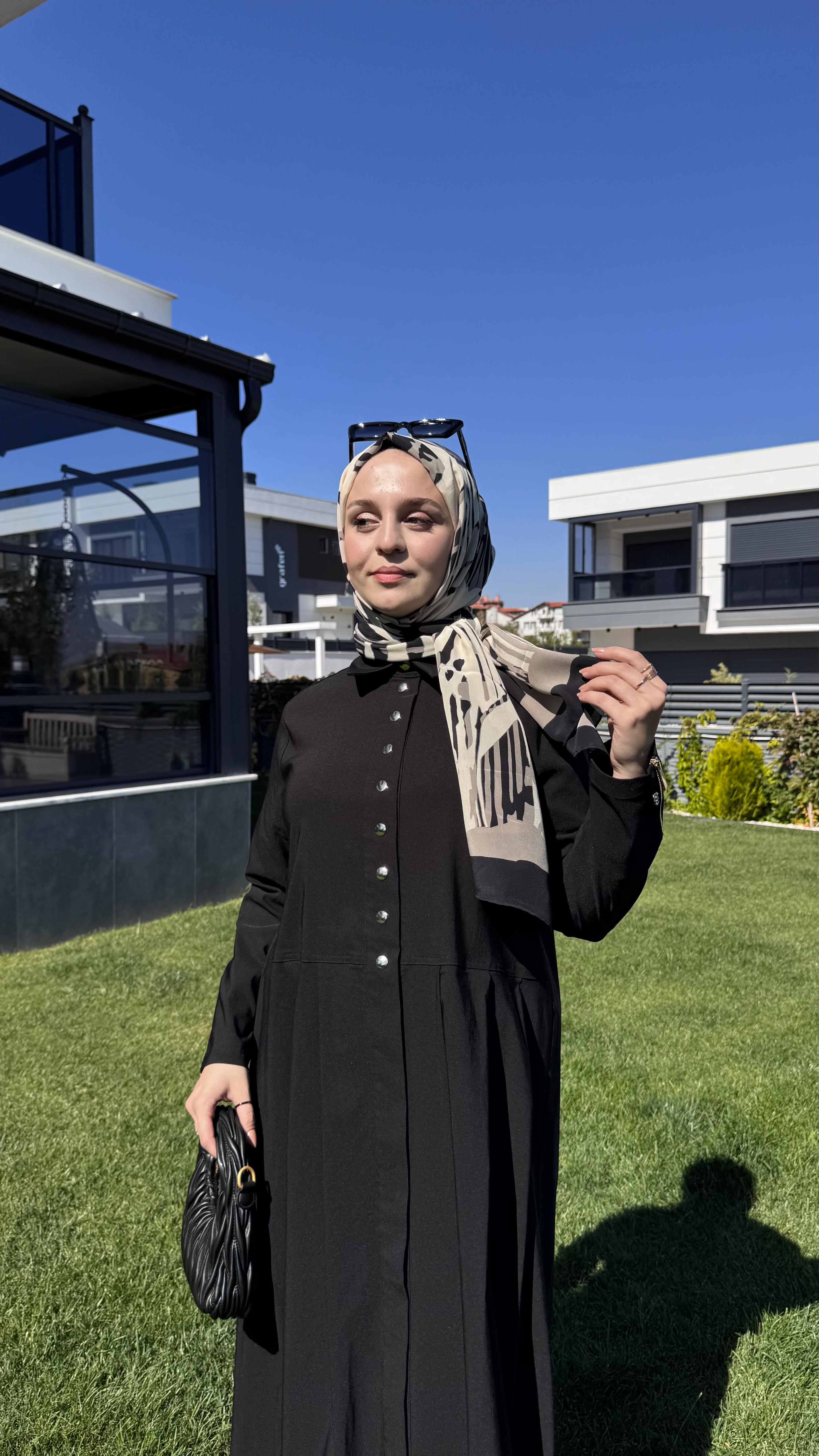 MİSS DALİDA Çıtçıt Detaylı Kap