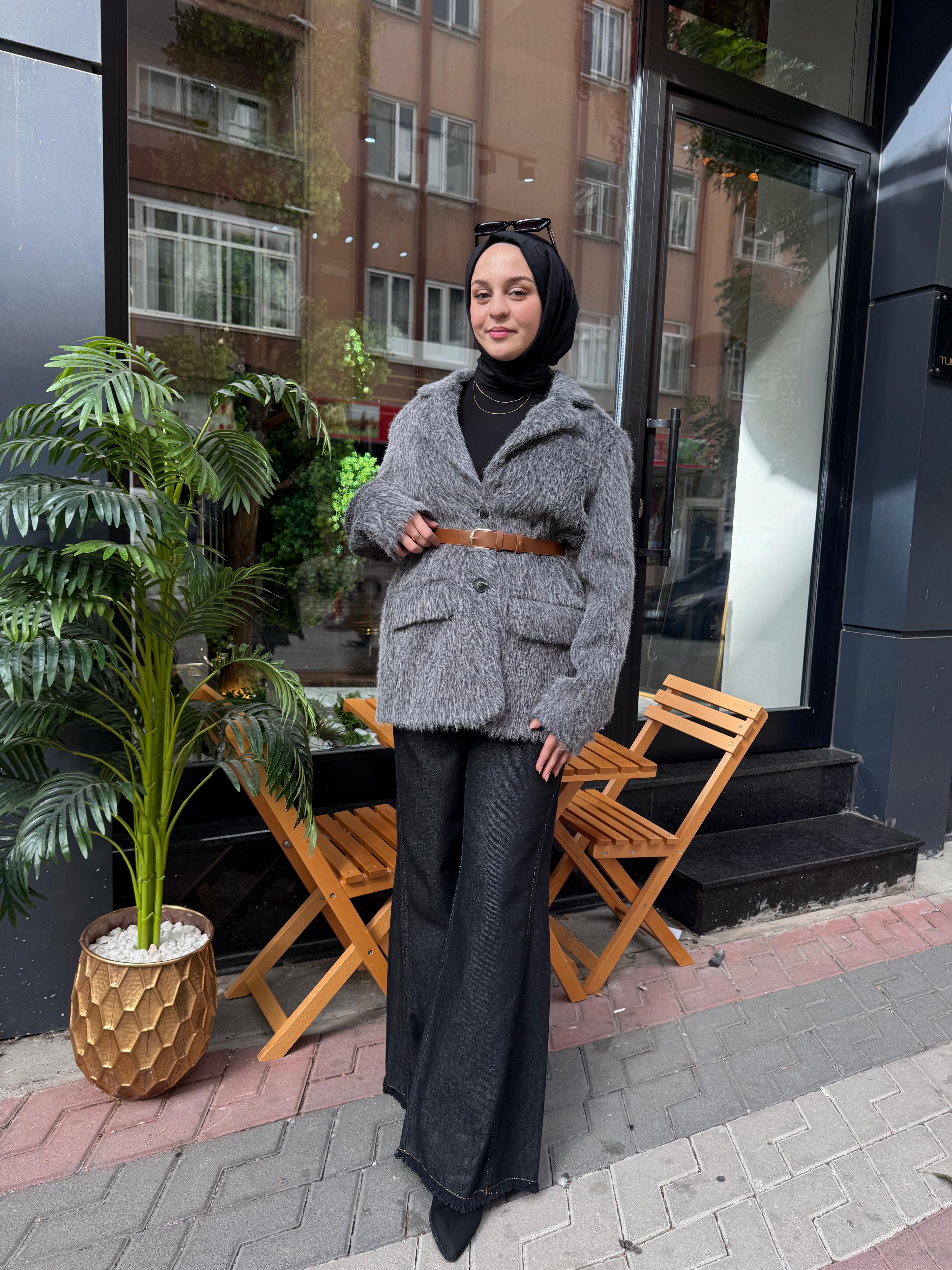 MİSSEMRAMİSS Tüy Detaylı Kaban