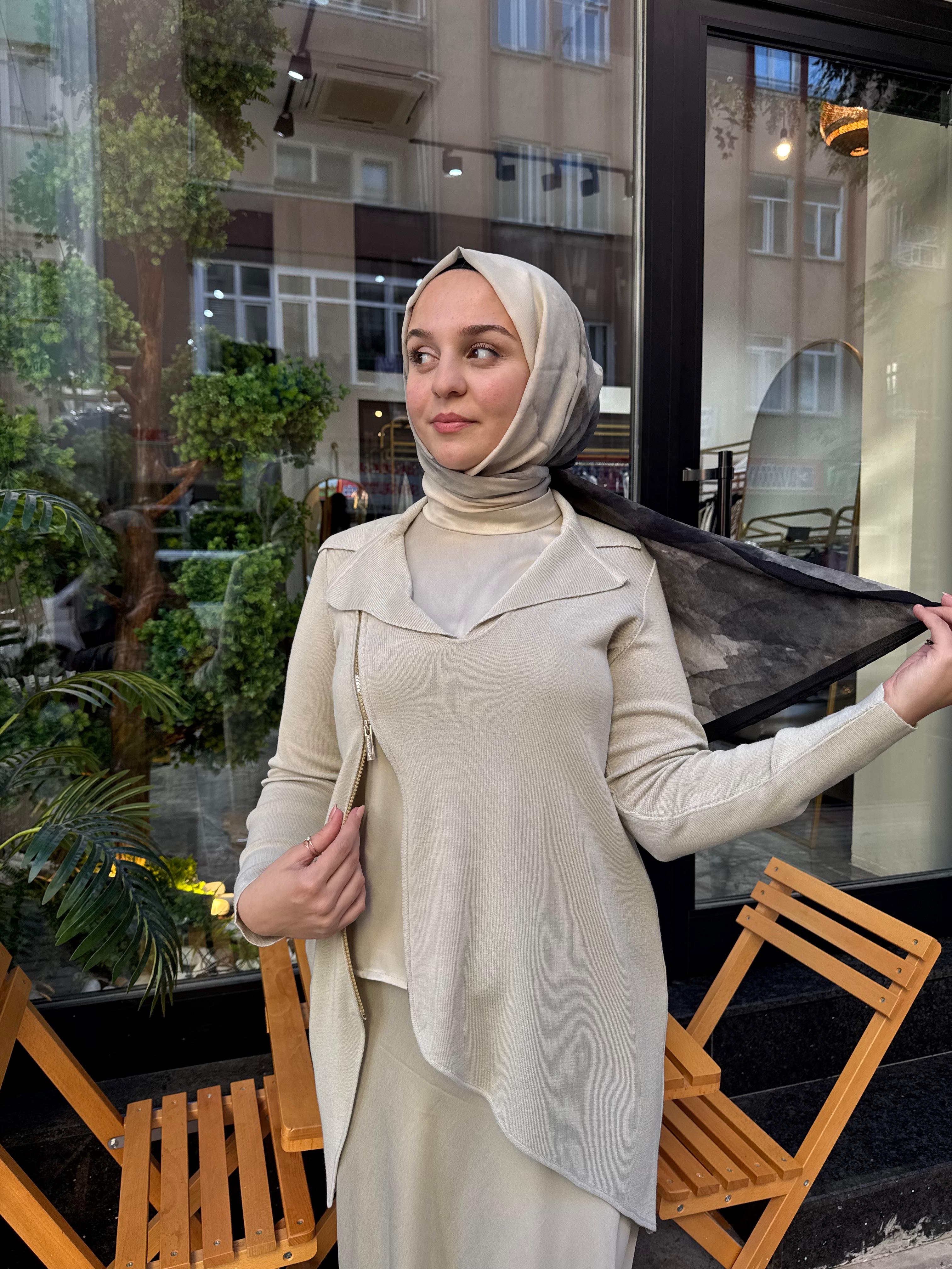 MİSS DALİDA Çelik Örme/İpek Qupro Etekli Takım