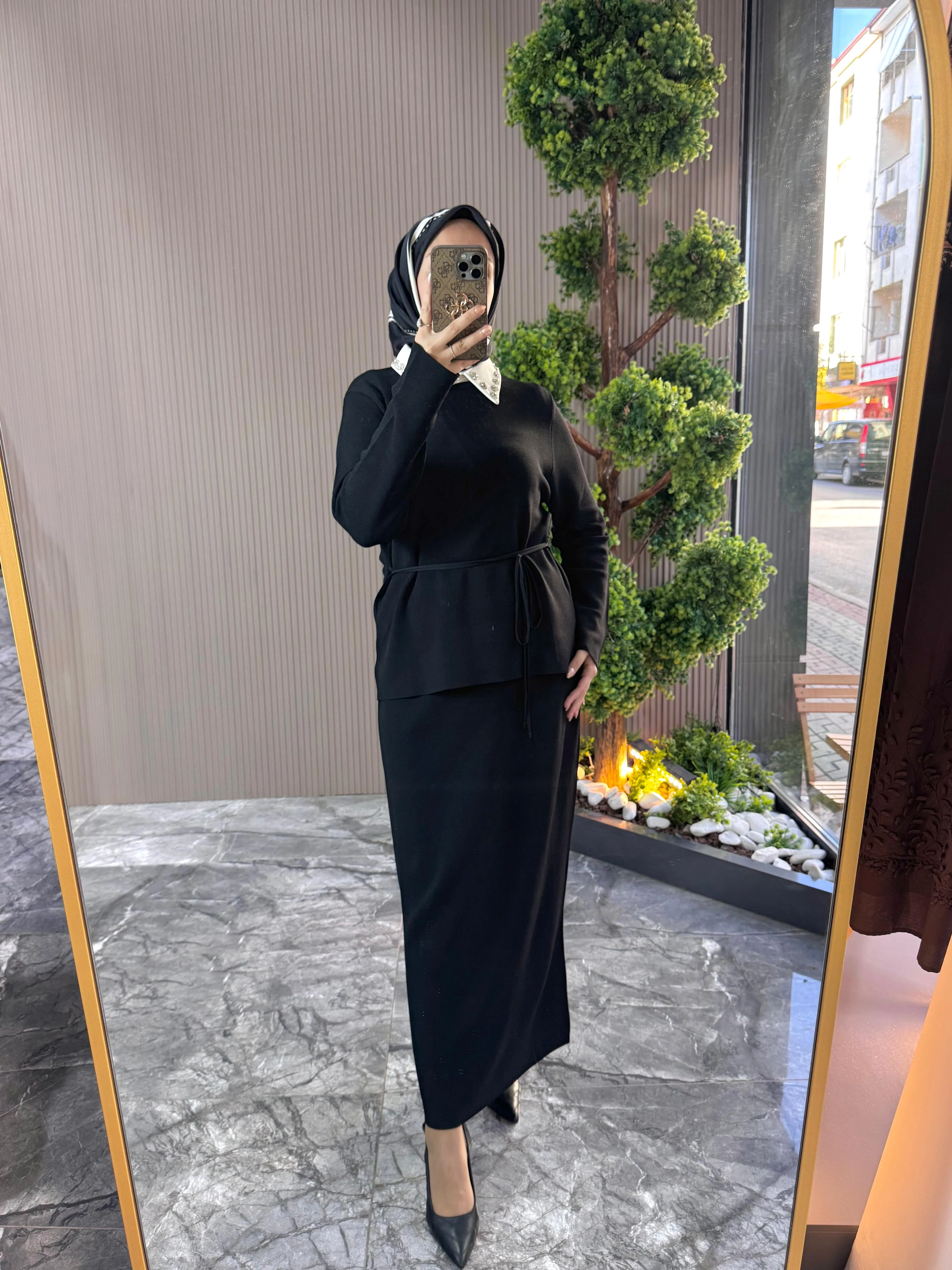 GHİSA Yakası Taş Detaylı Çelik Örme Etekli Takım