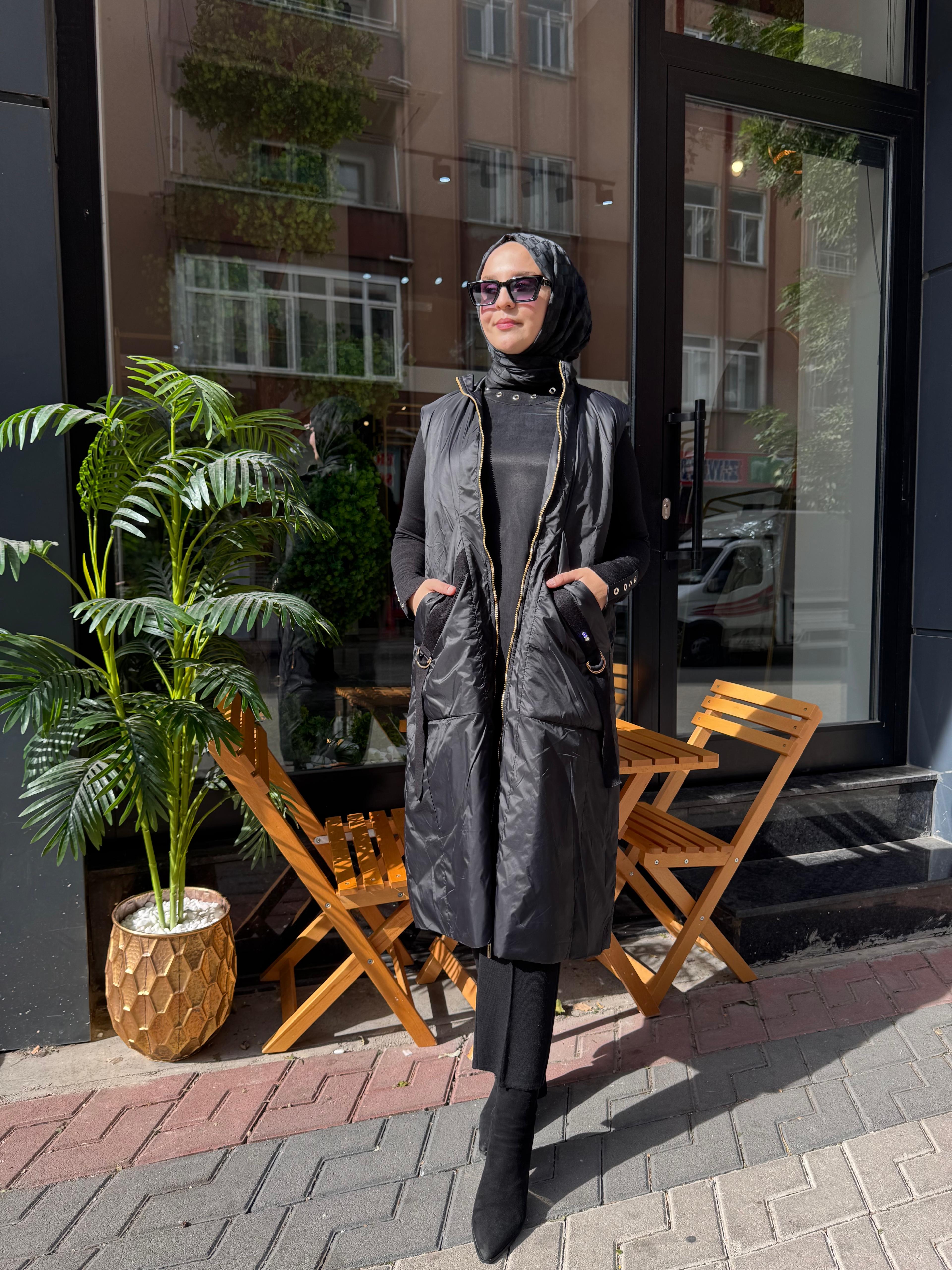 MİSS DALİDA İç astarı yün triko Yelek