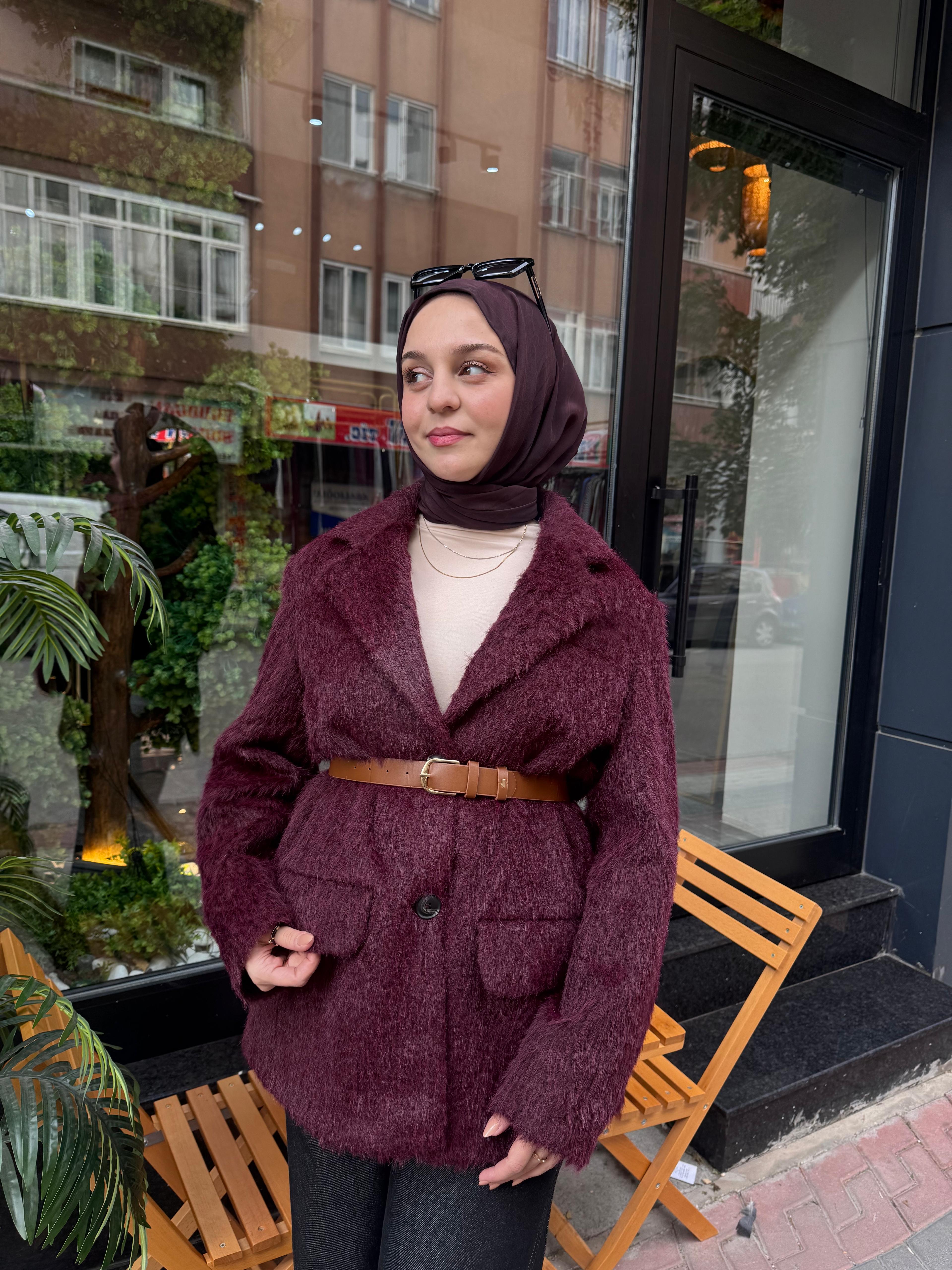 MİSSEMRAMİS Tüy Detaylı Kaban