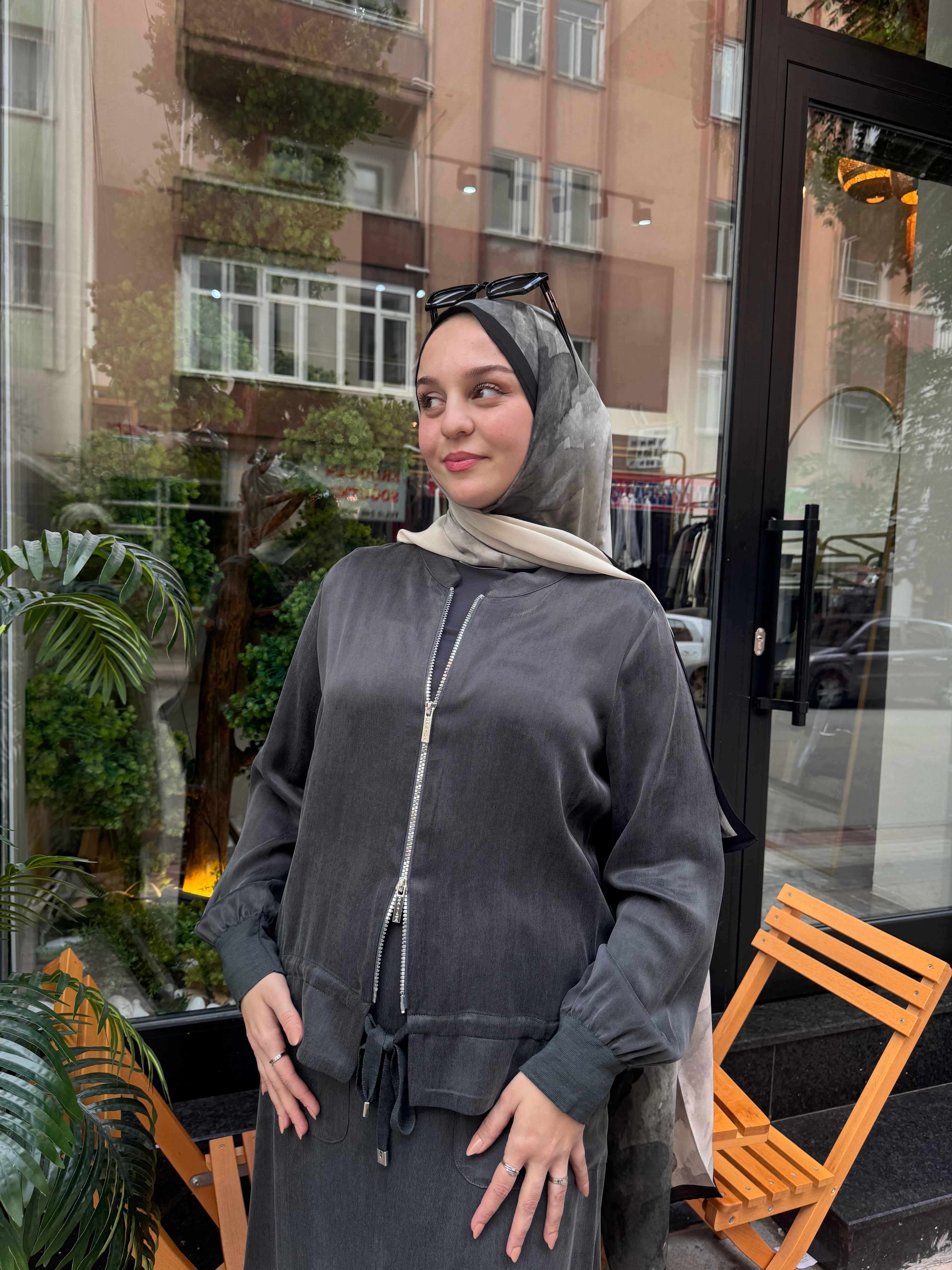 MİSS DALİDA Çift Fermuar Detaylı İpek Qupro Takım