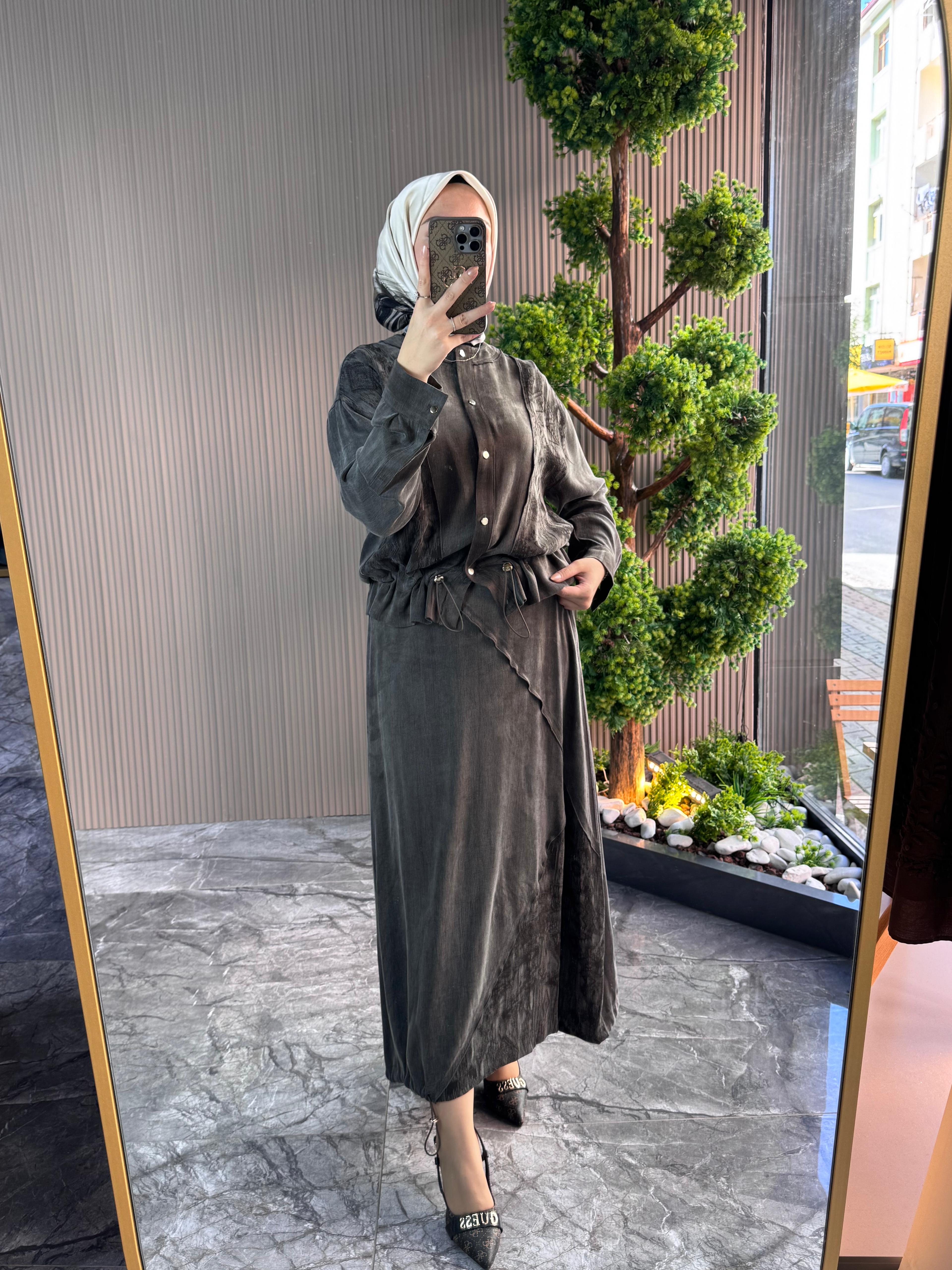 GHİSA İpek Qupro Etekli Takım