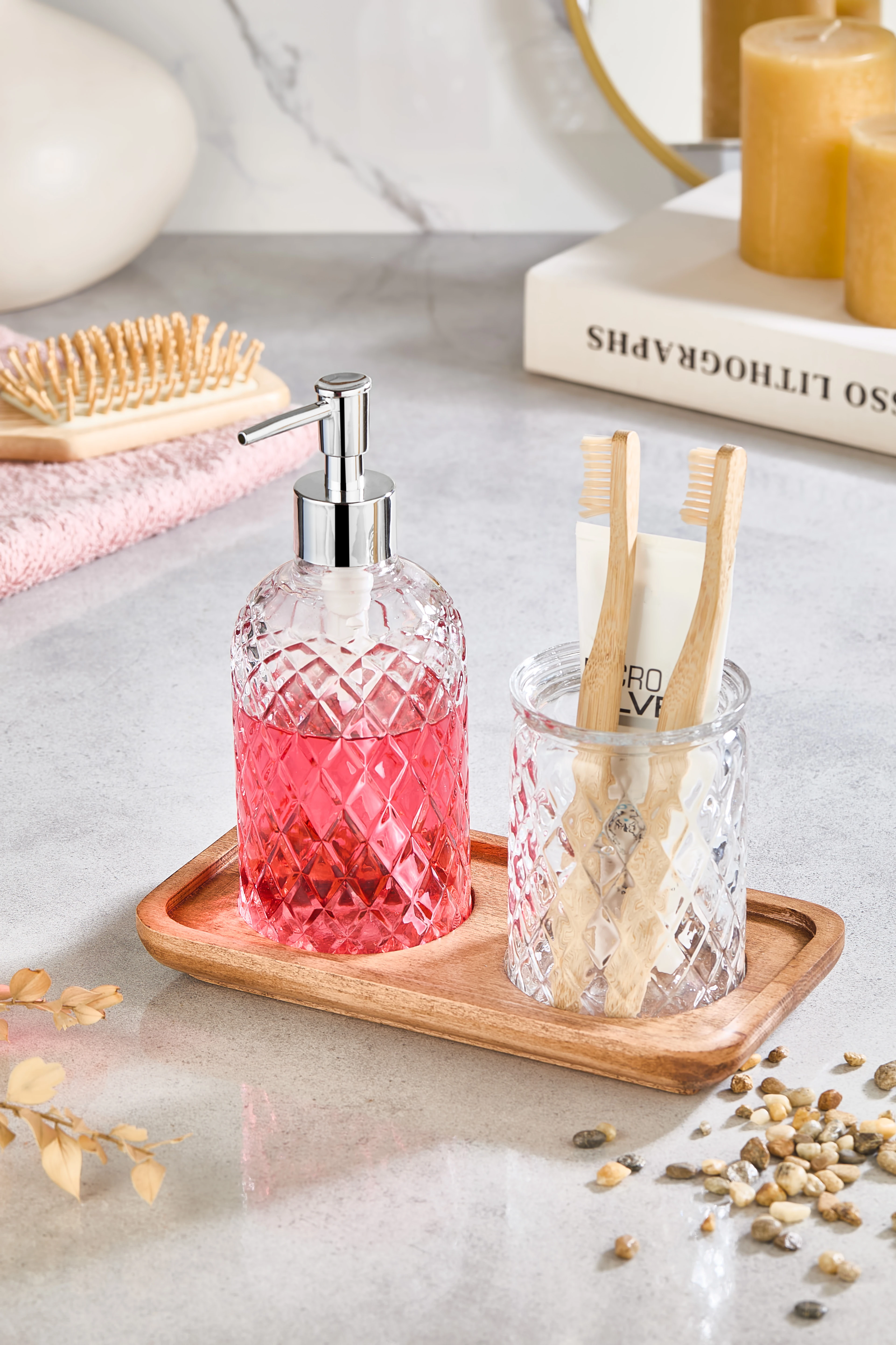 Paku Cam Sıvı Sabunluk, Diş Fırçalık ve Ahşap Stand - 3 Parça Banyo Seti