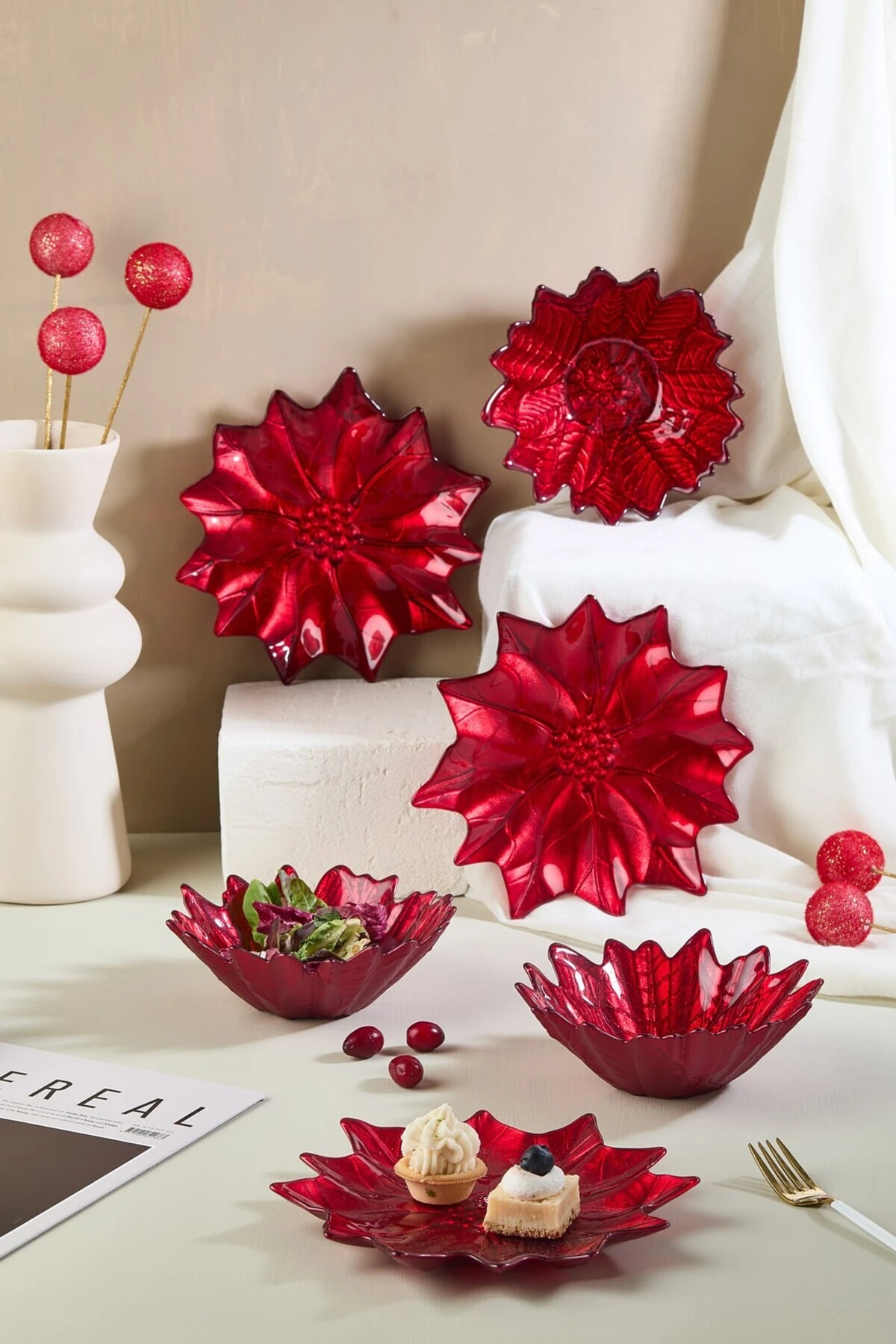 Kırmızı Poinsettia Cam Tabak & Kase Seti - 3 Adet Tabak - 3 Adet Kase