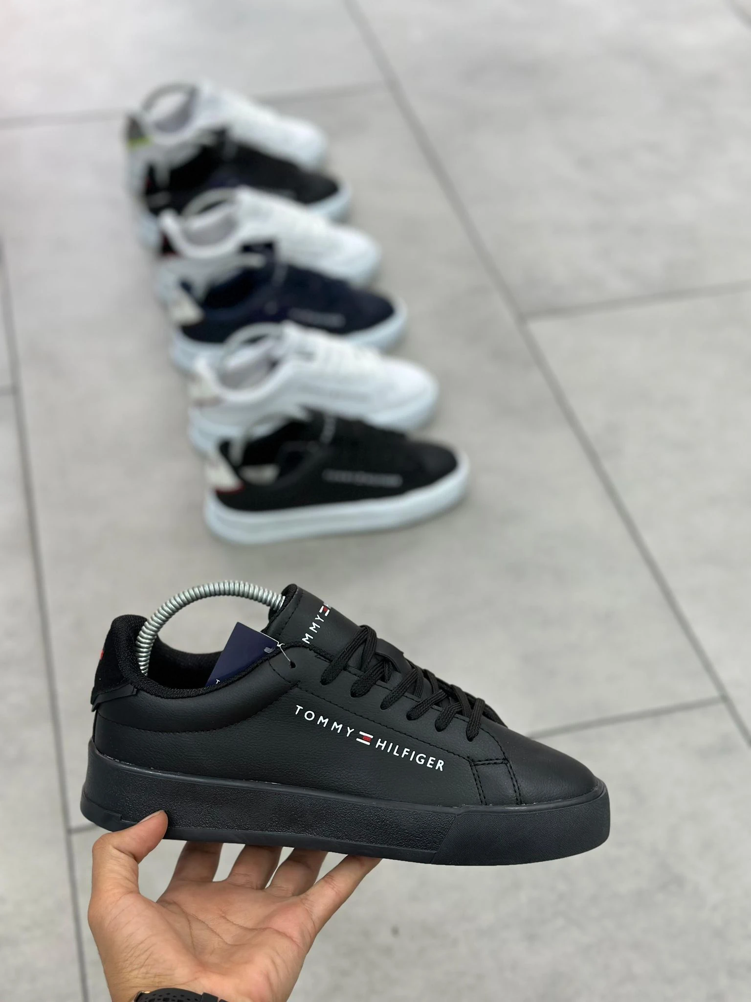 TOMMY  - SİYAH SİYAH