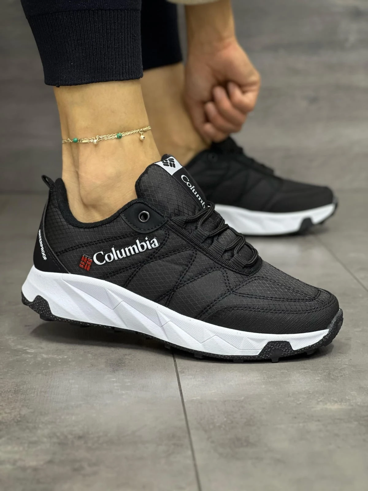 COLUMBİA 03 KOD  - SİYAH BEYAZ