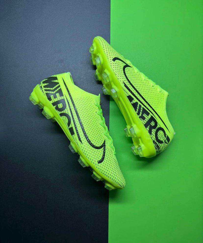 NİKE KRAMPON İTHAL ÜRÜN  - YEŞİL