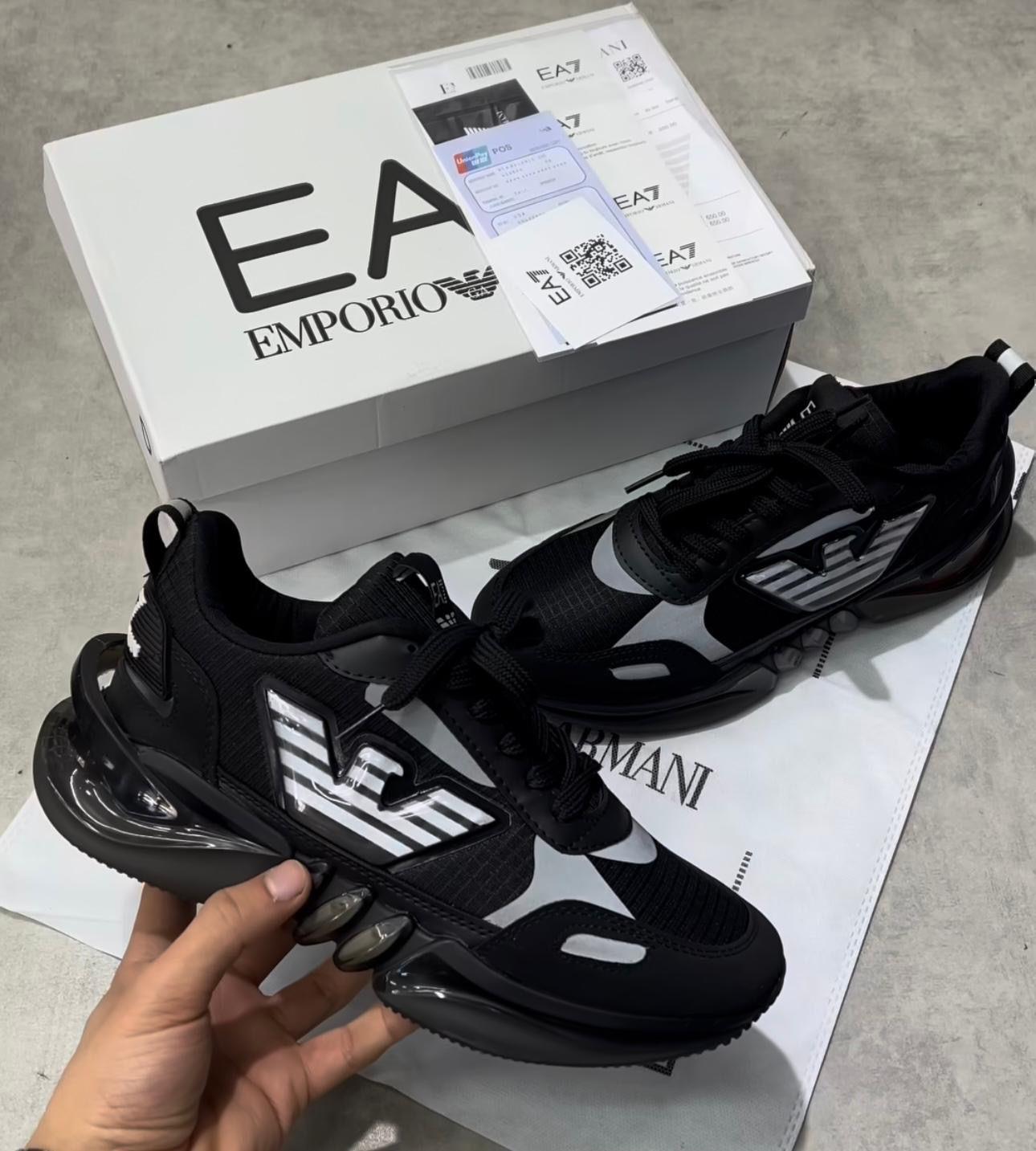 EMPORİA ARMANİ 02 KOD  - SİYAH BEYAZ