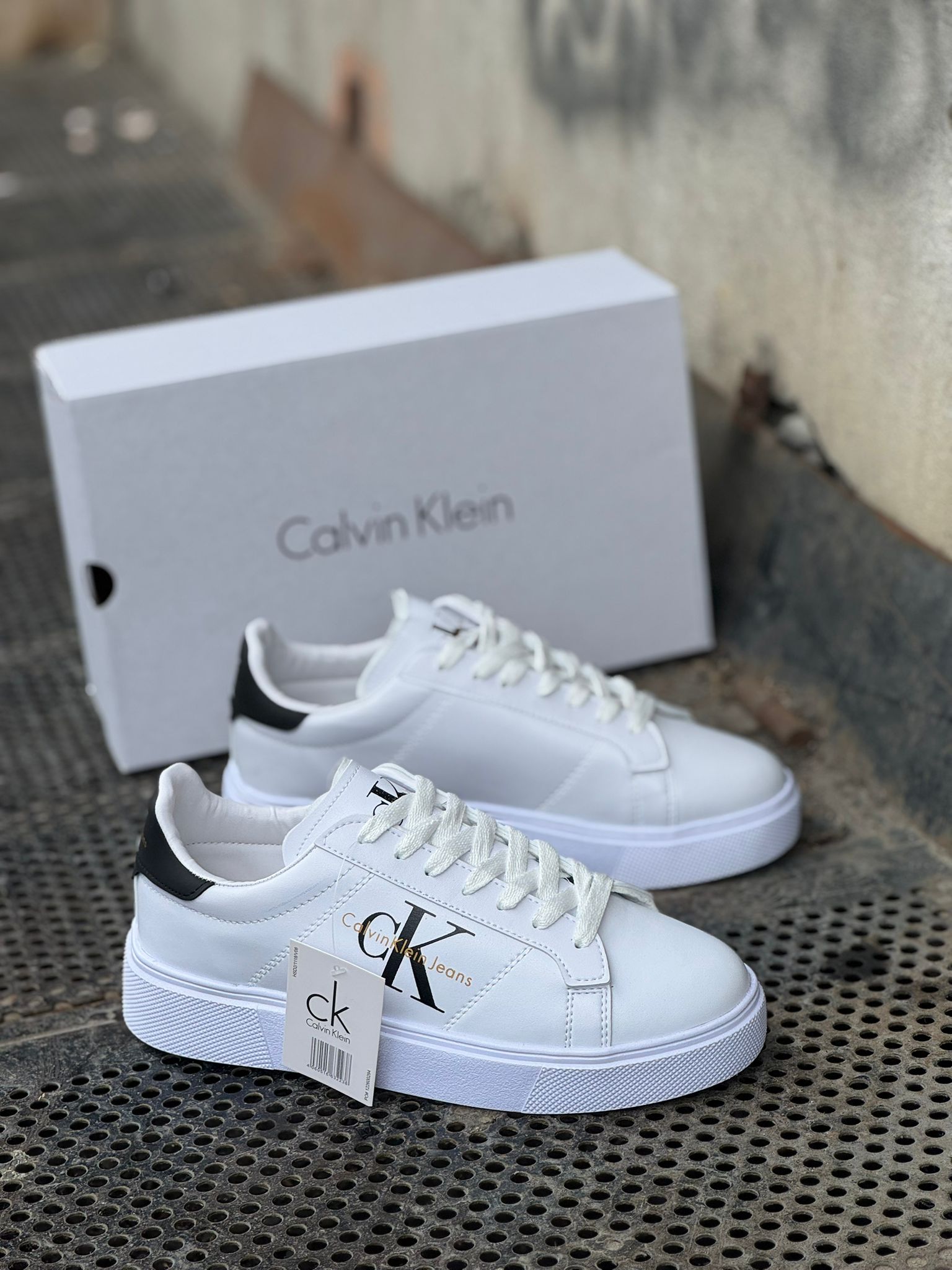 CALVİN KLEİN 03 MODEL - BEYAZ SİYAH