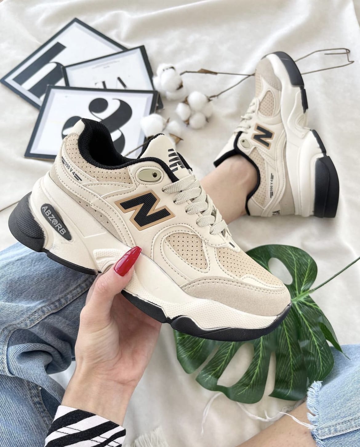 NEW BALANCE 01 MODEL  - BEJ