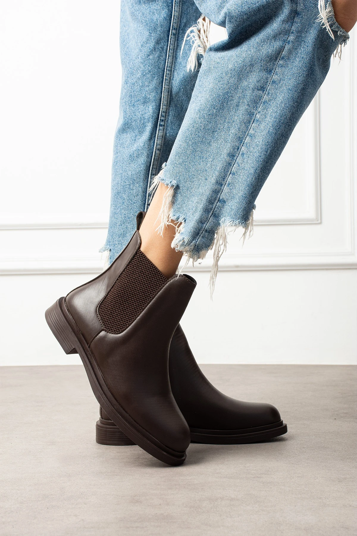 Kadın Yanı Lastikli Bot K66