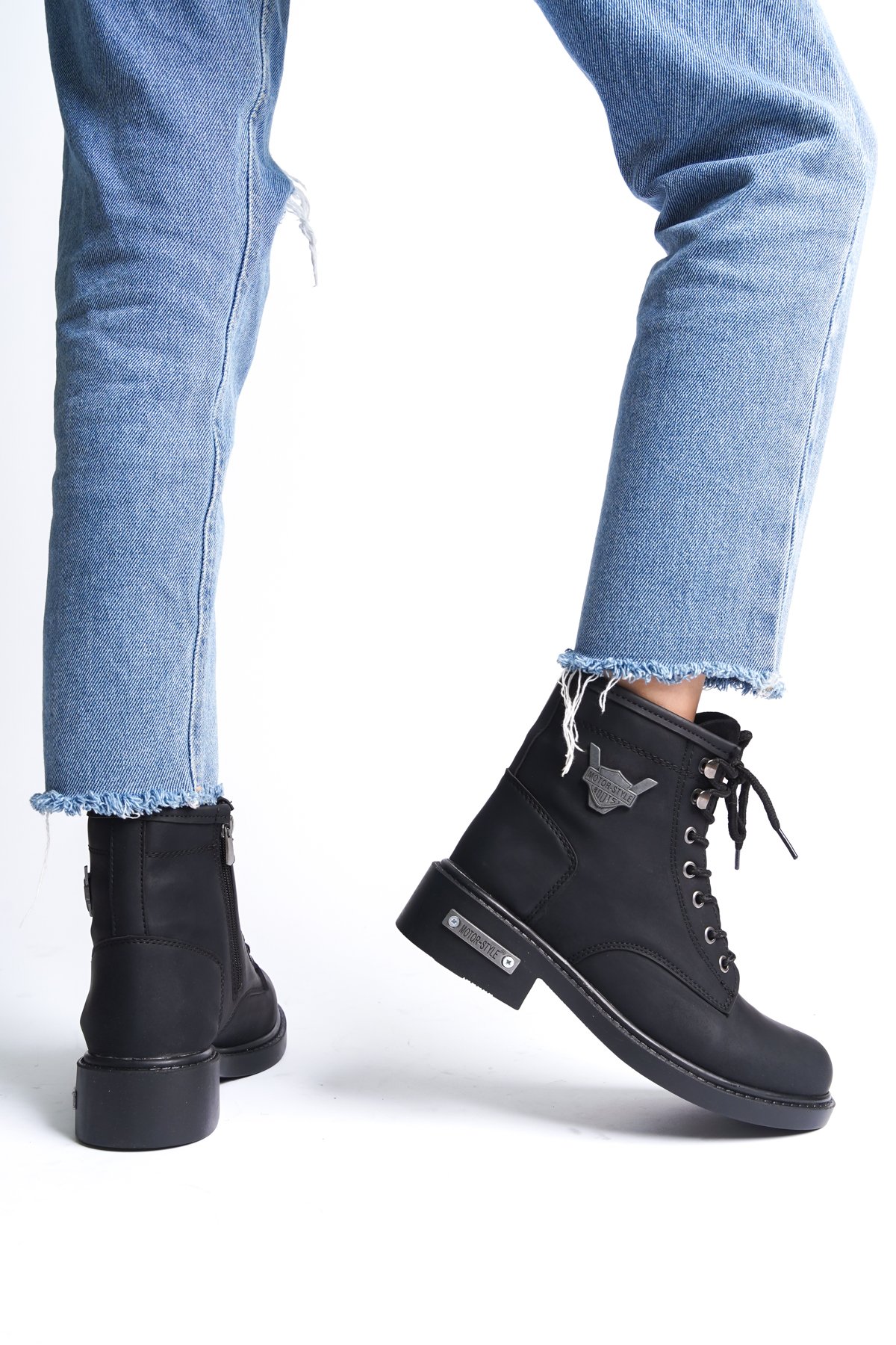Unisex Kışlık Dayanıklı Kaymaz Taban Bağcıklı Bot Postal Outdoor SNV01