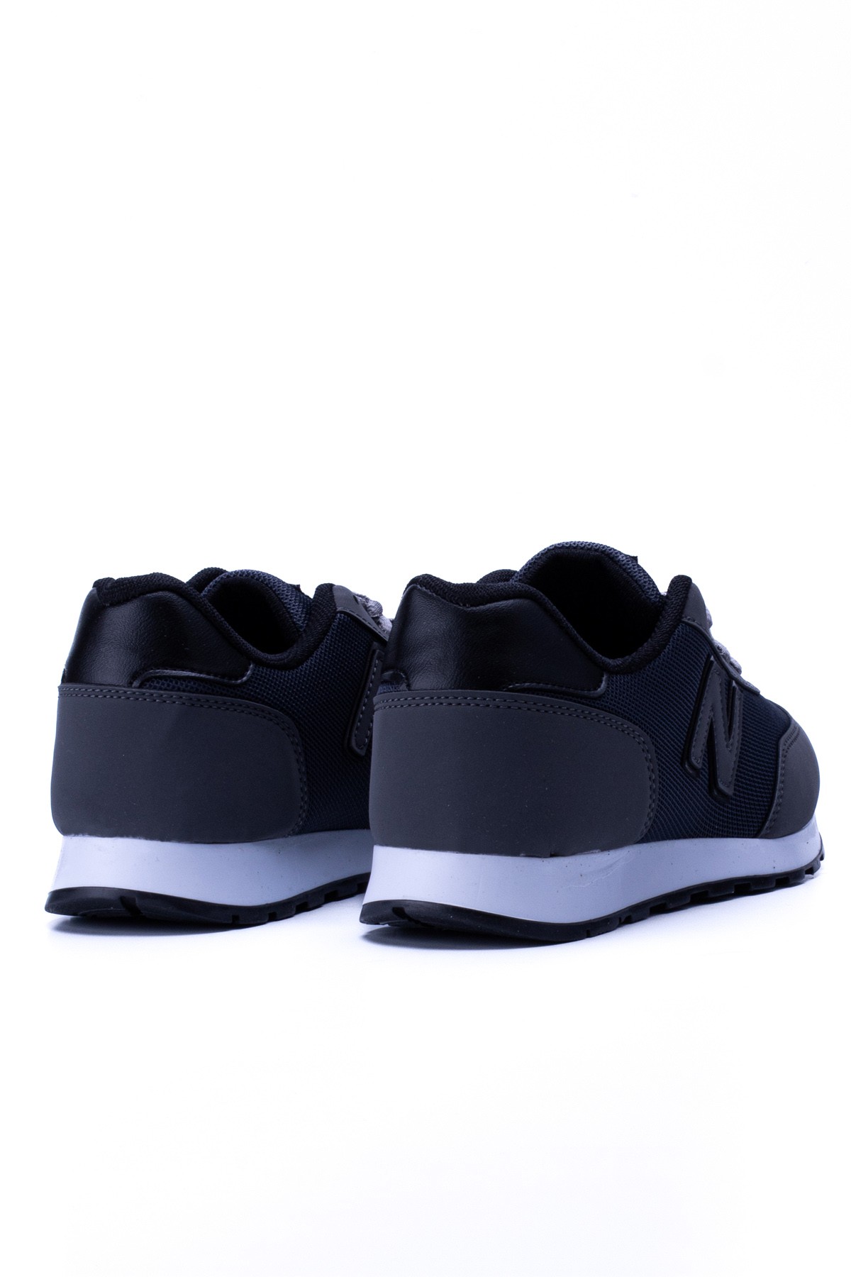 Unisex Sneaker 1801A
