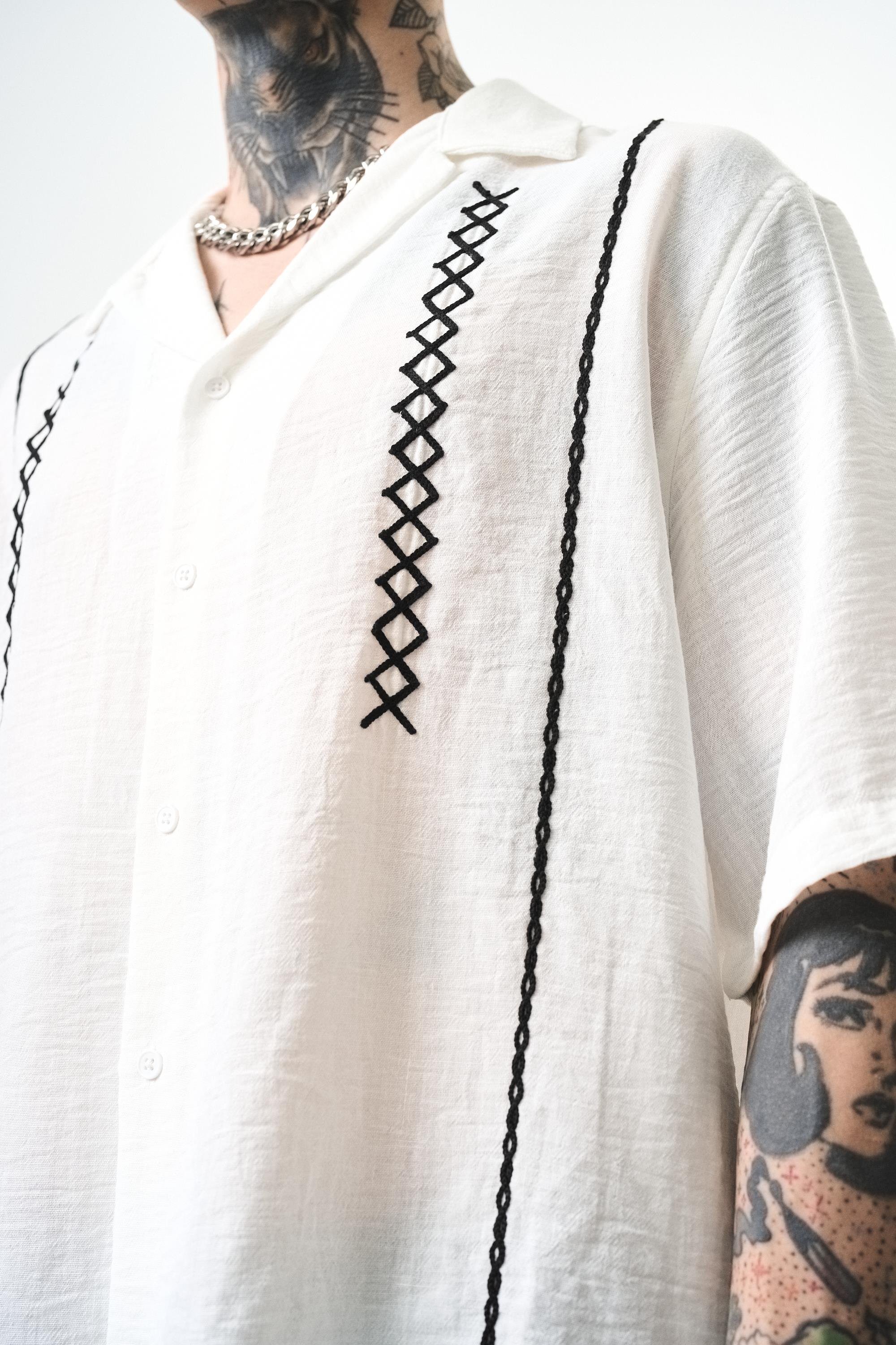 Erkek Zigzag Nakışlı Oversize Keten Gömlek