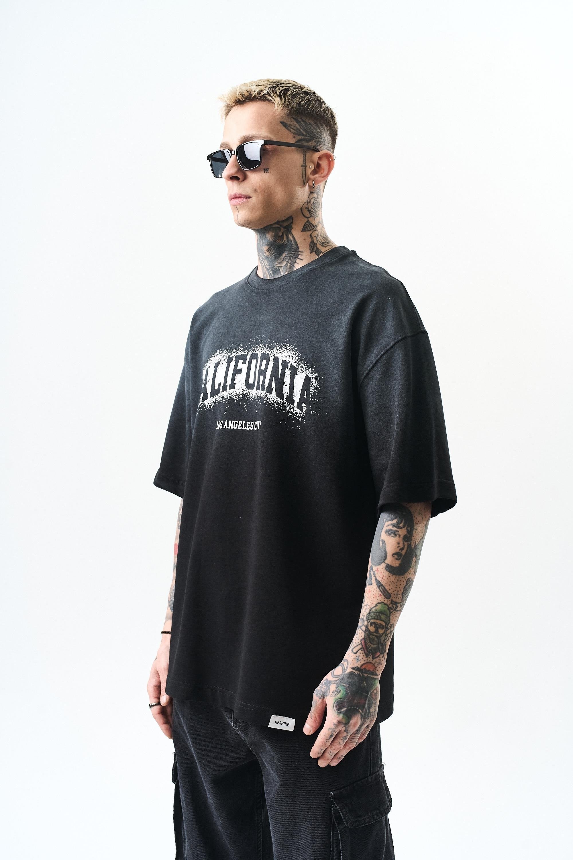 Erkek California Baskılı Oversize T-Shirt - siyah