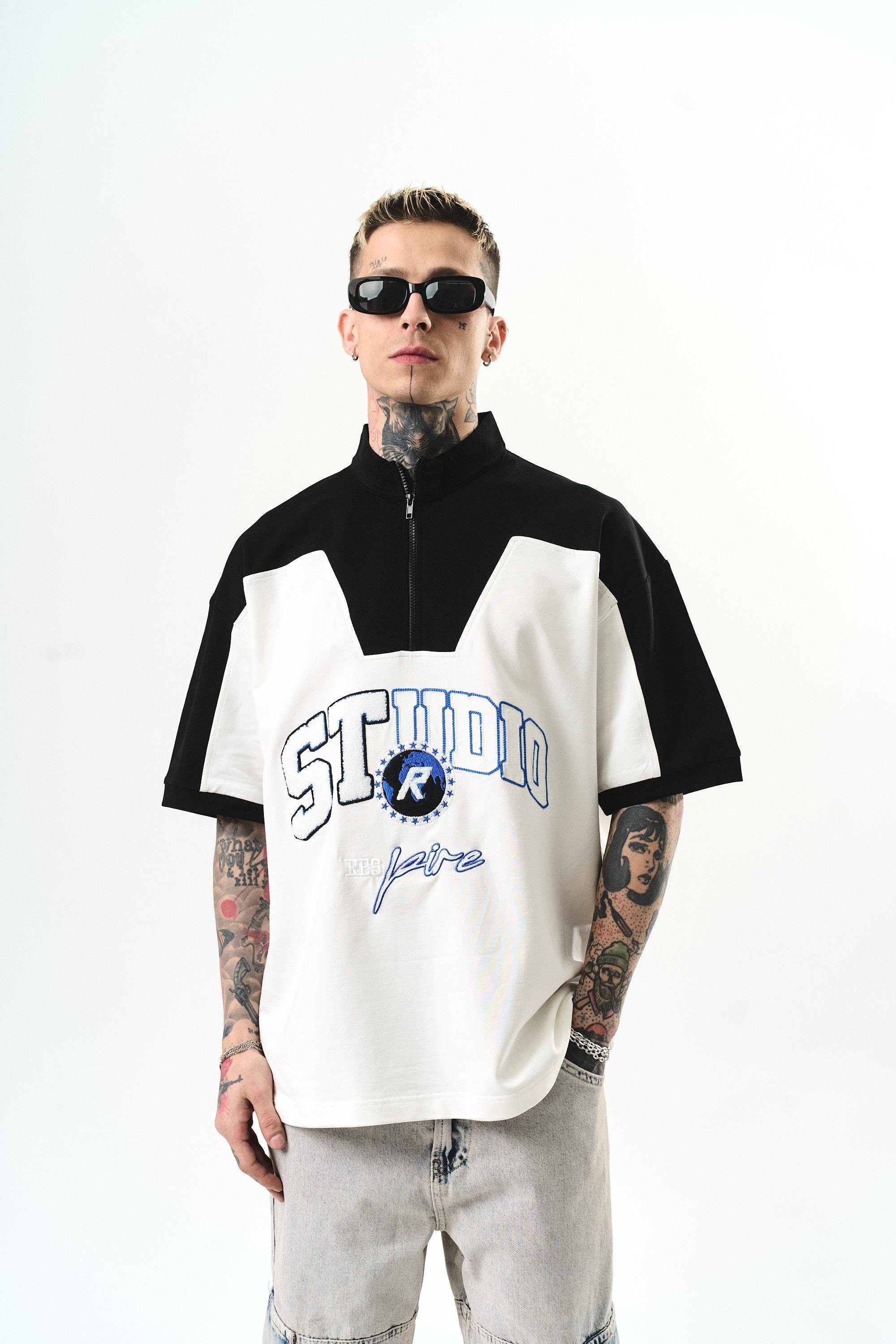 Studio Nakışlı Yarım Fermuarlı Oversize T-Shirt - Ekru