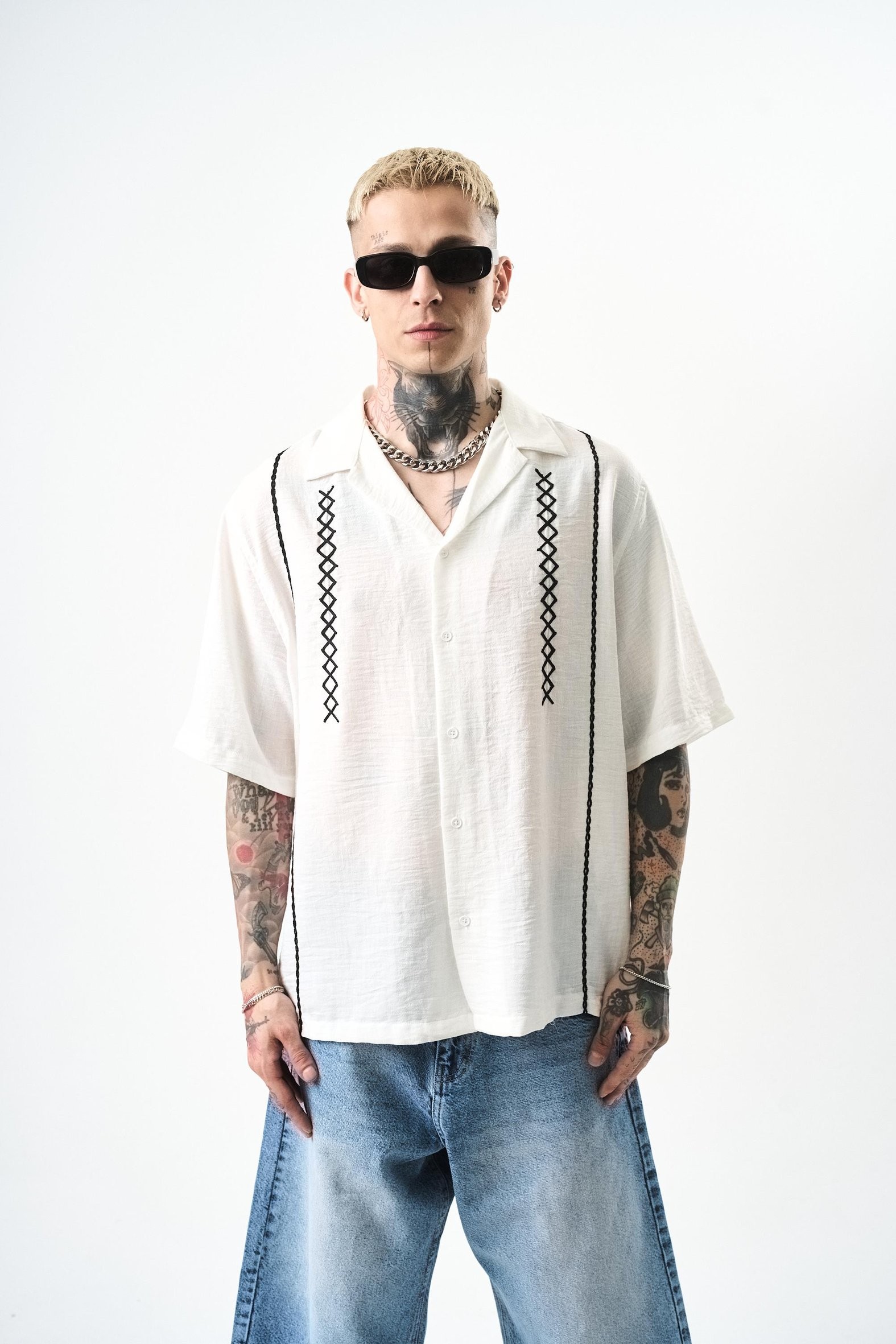 Erkek Zigzag Nakışlı Oversize Keten Gömlek - Beyaz