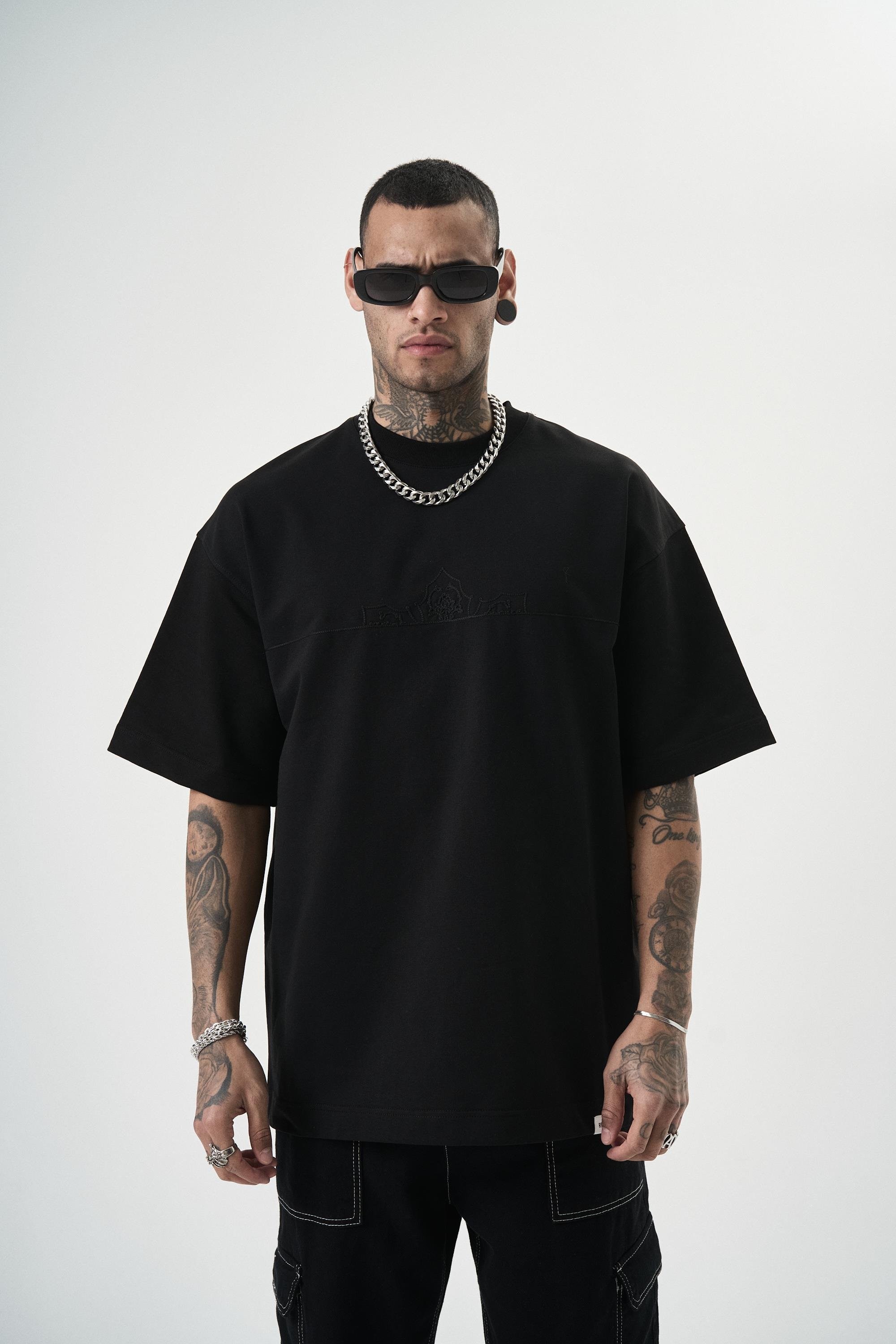 Erkek Focus Nakış Detaylı Oversize T-Shirt - Siyah
