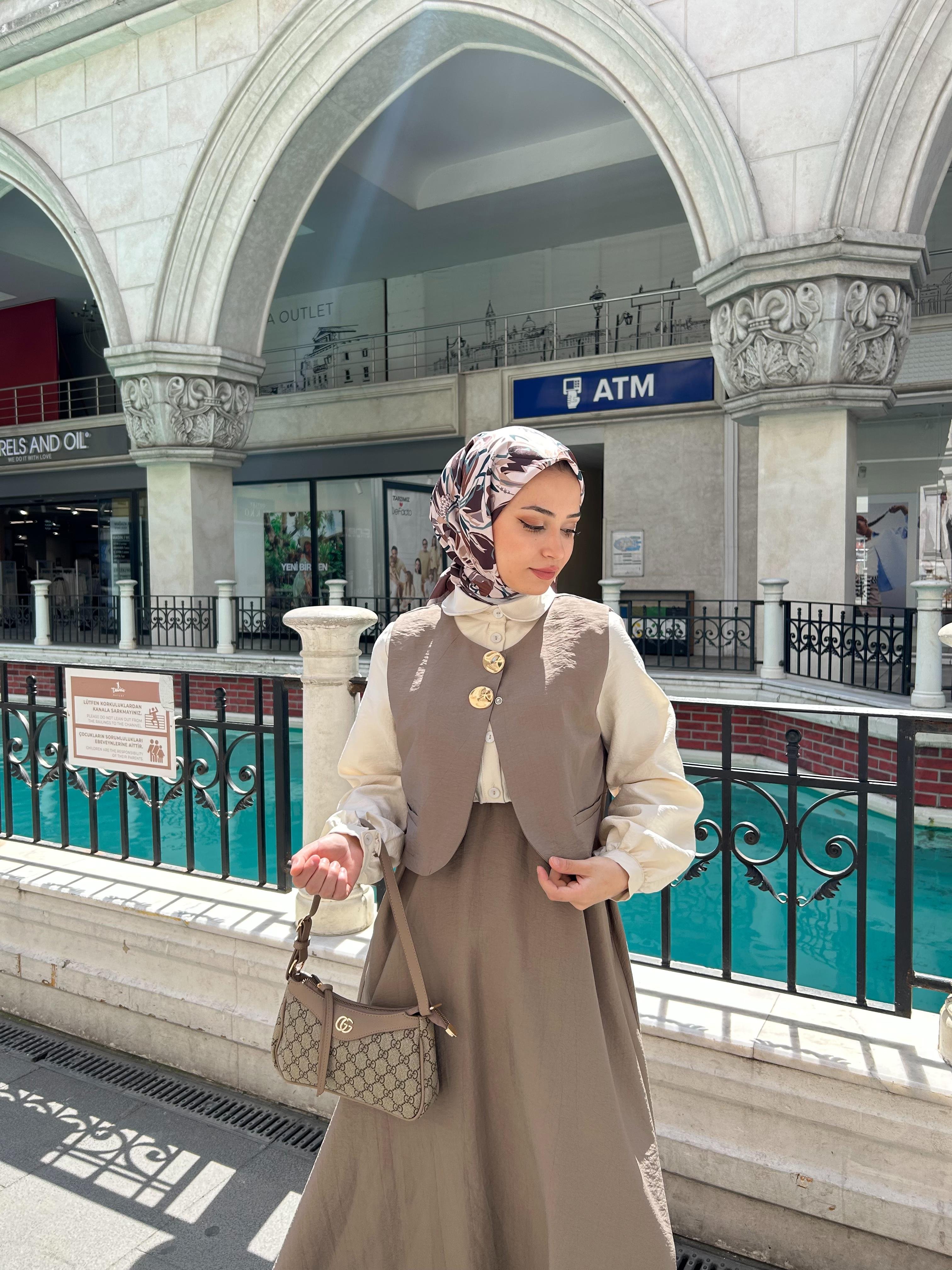 Yelek Detaylı Elbise
