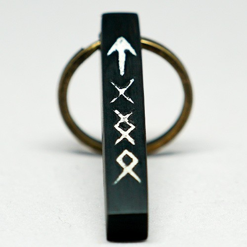 RAGNAR – Siyah Abanozdan Viking Ruhlu Anahtarlık