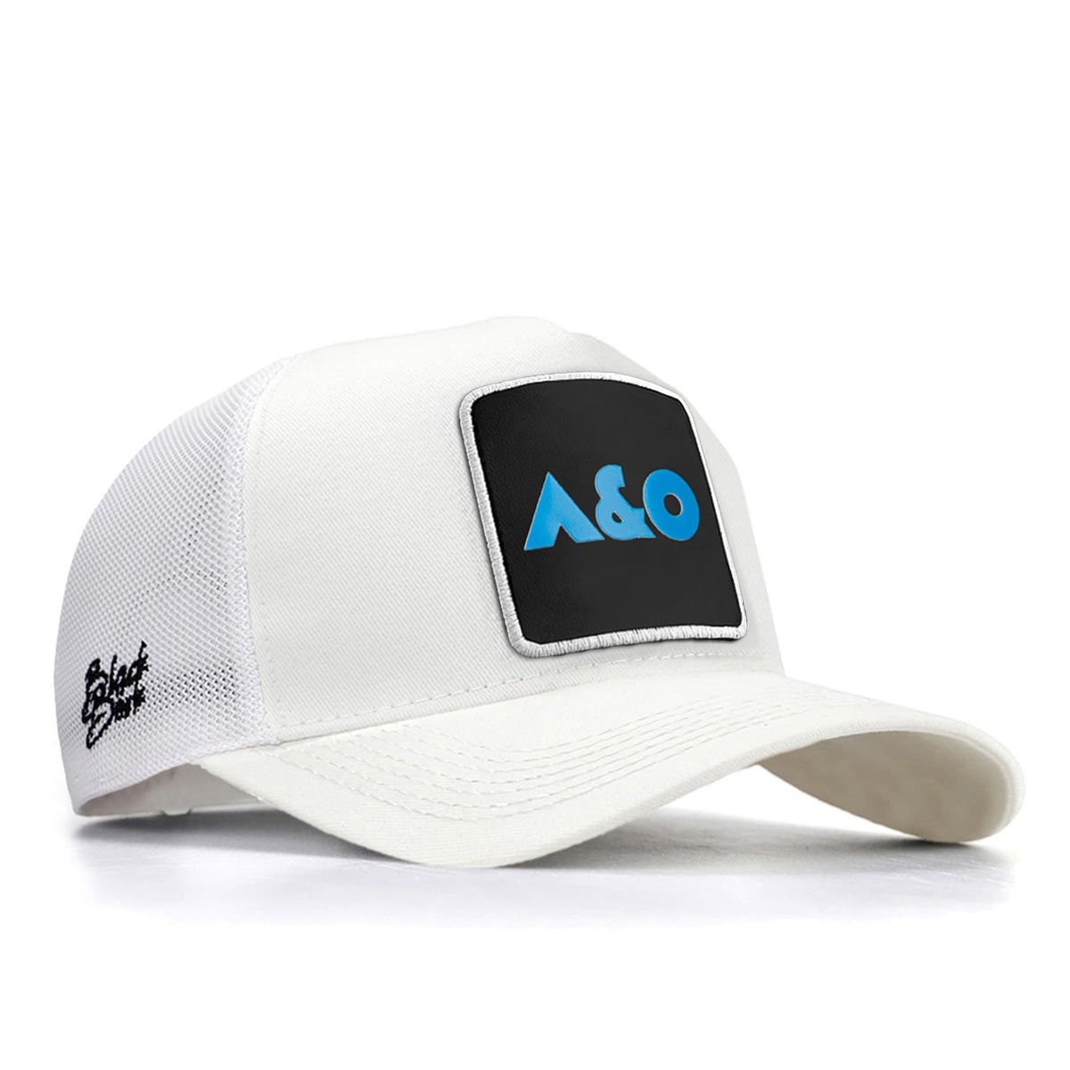 A&O X BlackBörk Trucker V1 18 Kod Logolu Beyaz Şapka