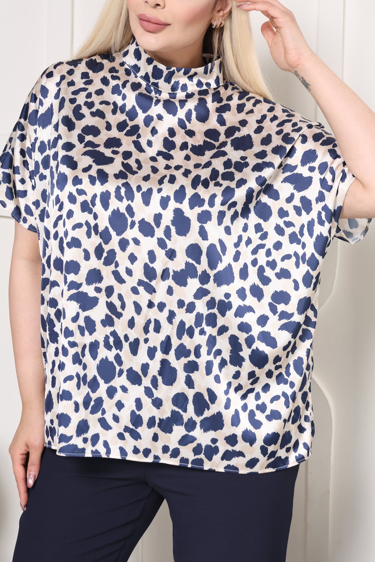 Leopar Saten Salaş Bluz Mavi Desenli Leopar