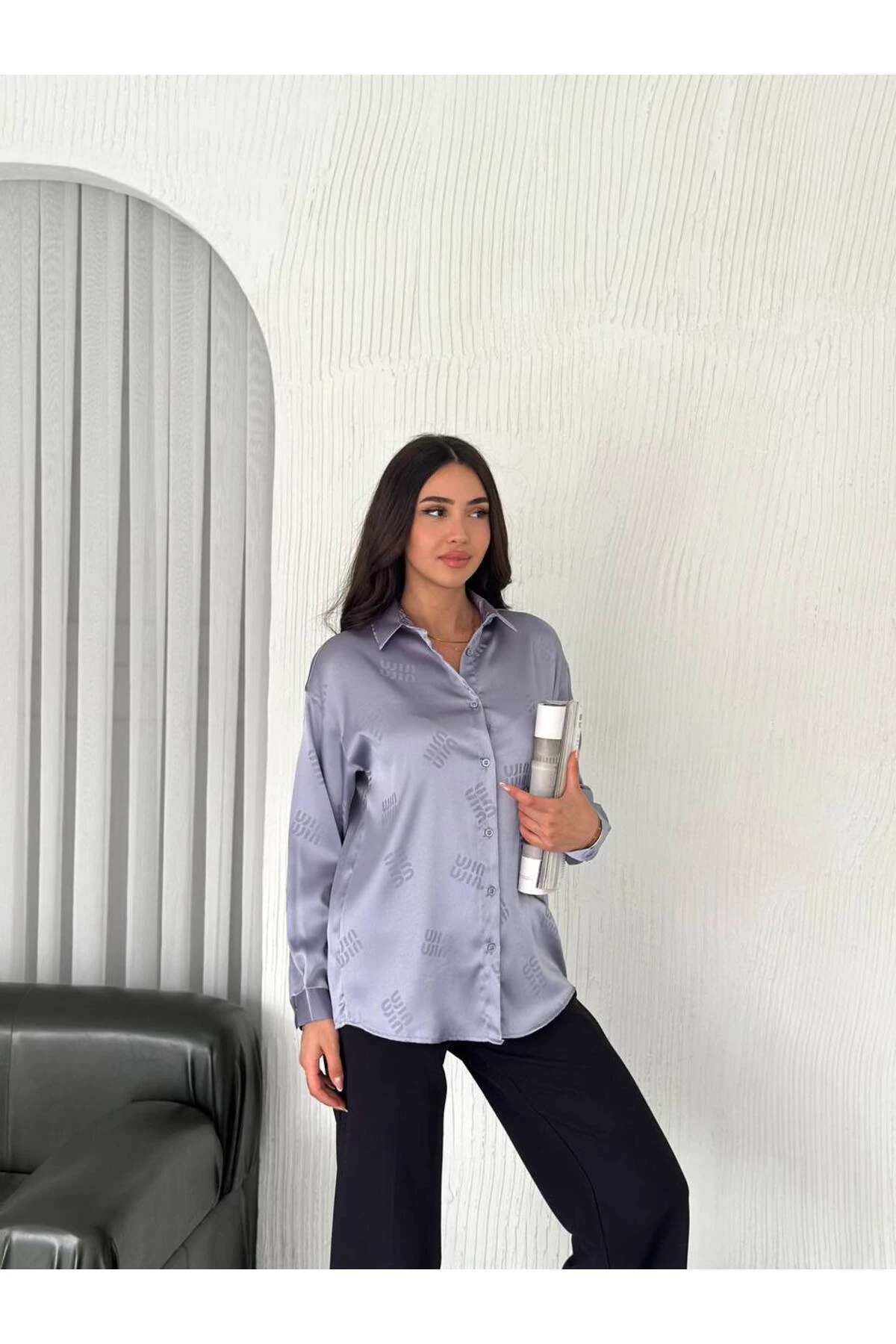 Saten Kendinden Desenli Kadın Gömlek 75 cm