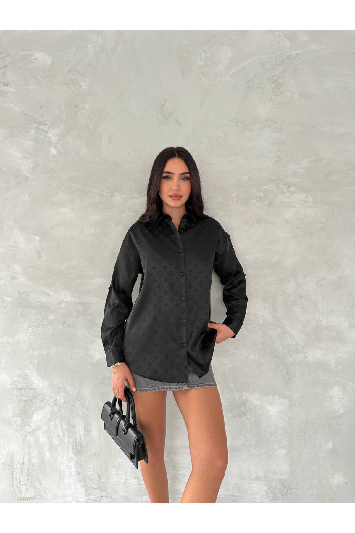 Saten Kendinden Desenli Kadın Gömlek - Siyah