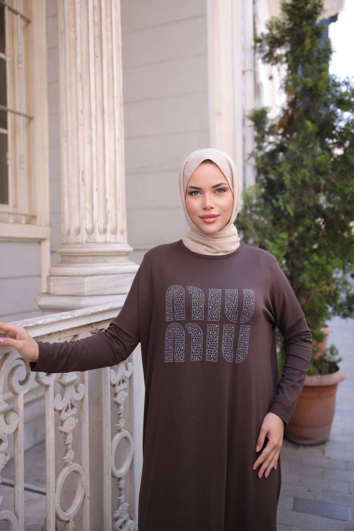 Kadın Taş Aksesuarlı Vorteks Penye Tesettür Elbise (Likralı Pamuk Kumaş )