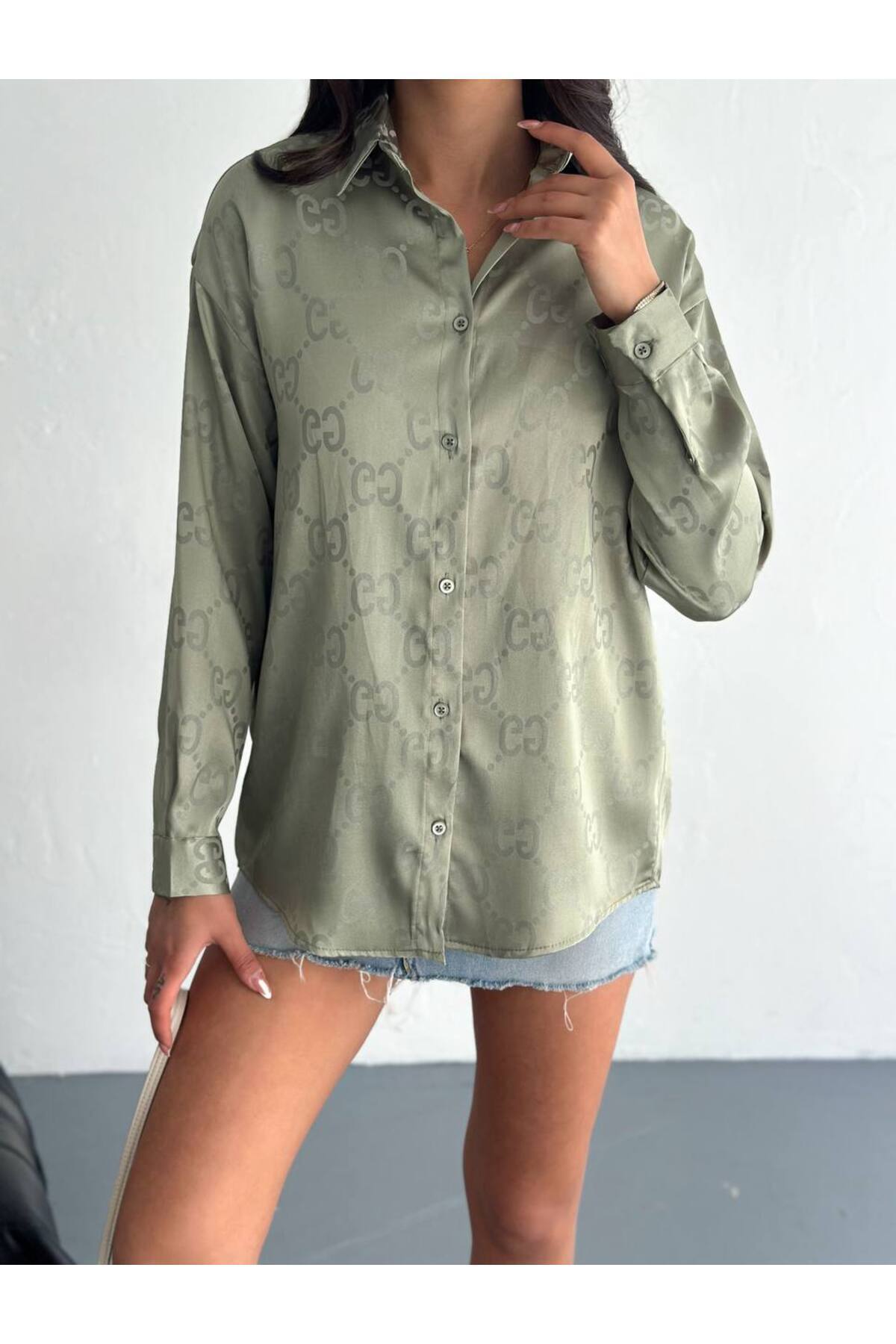 Saten Kendinden Desenli Gri Kadın Gömlek - Mint Yeşil