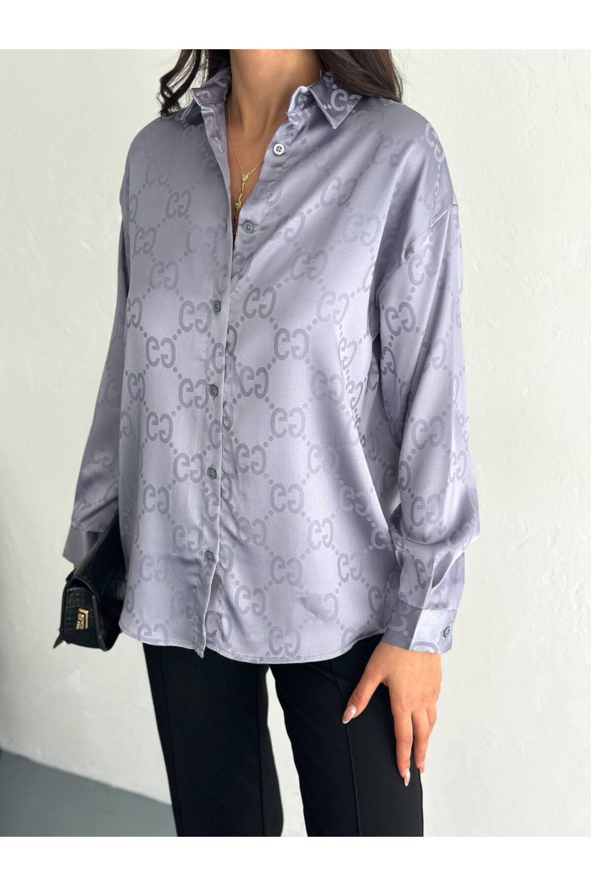 Saten Kendinden Desenli Gri Kadın Gömlek - Gri