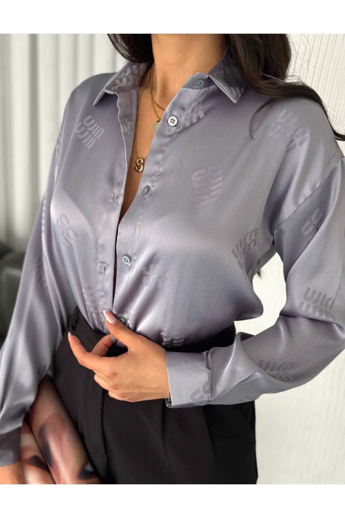 Saten Kendinden Desenli Kadın Gömlek 75 cm