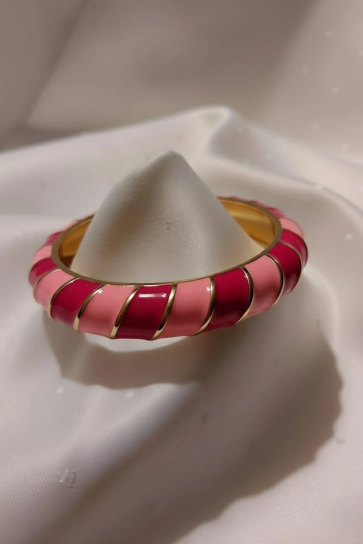 MİNELİ PEMBE VE FUŞYA TONLU KELEPÇE MNL-KLP-04