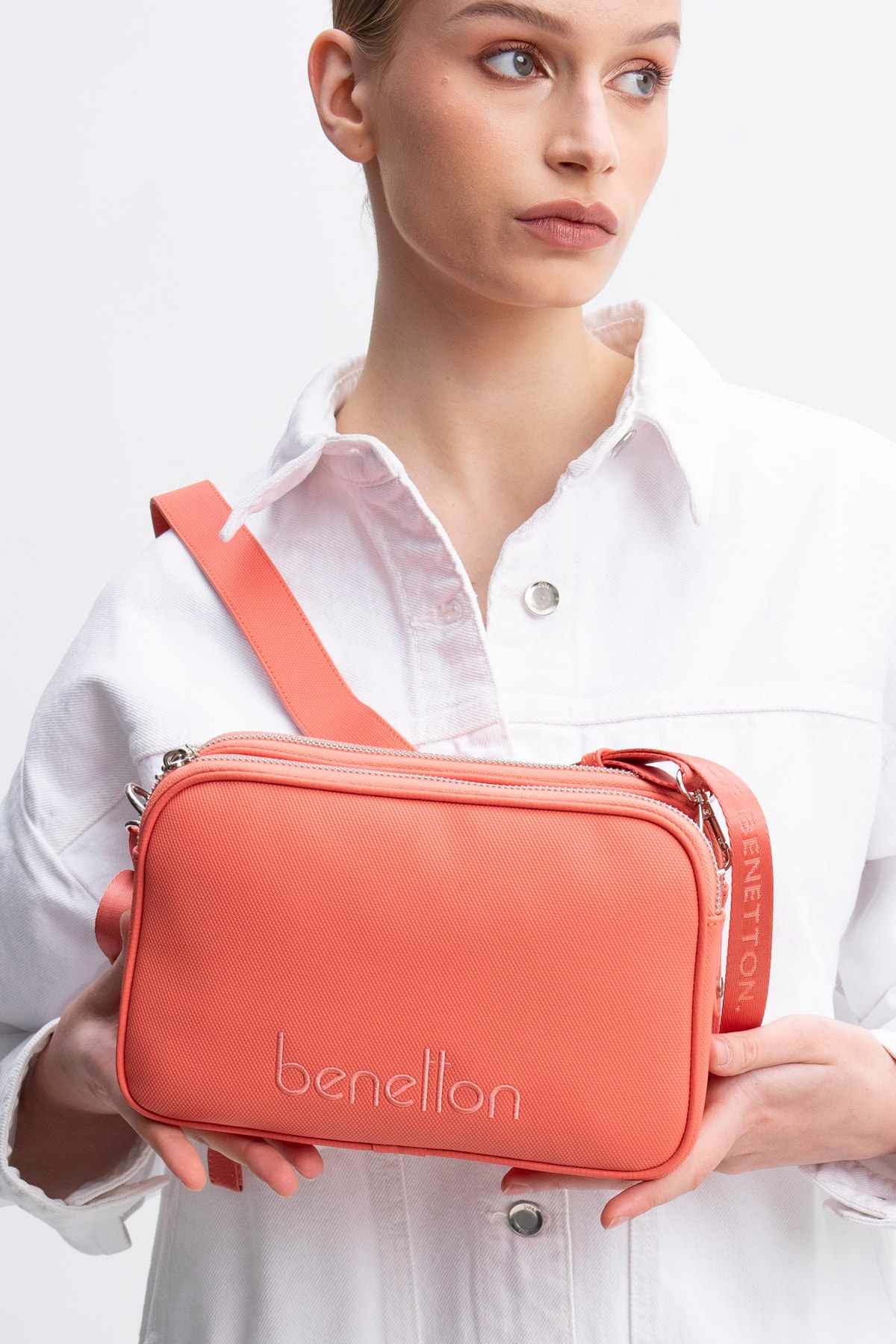 UNITED COLORS OF BENETTON KADIN ÇAPRAZ ÇANTASI C.BNT_1370