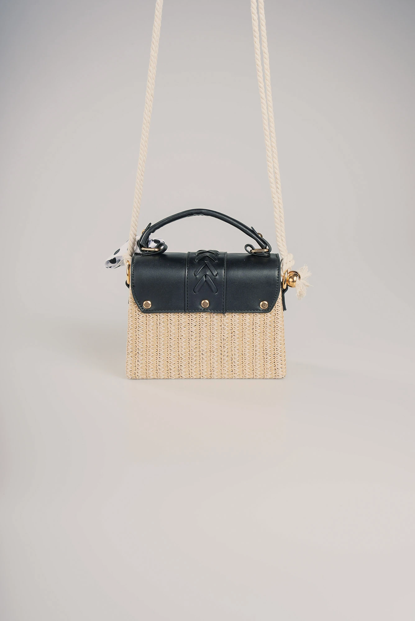 ÇÇS KADIN OMUZ ÇANTASI CCS17900