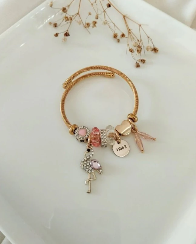 ÇELİK FLAMİNGO ZİRKON TAŞLI PEMBE CHARMLI BİLEKLİK PNDR-BLK-DK-P