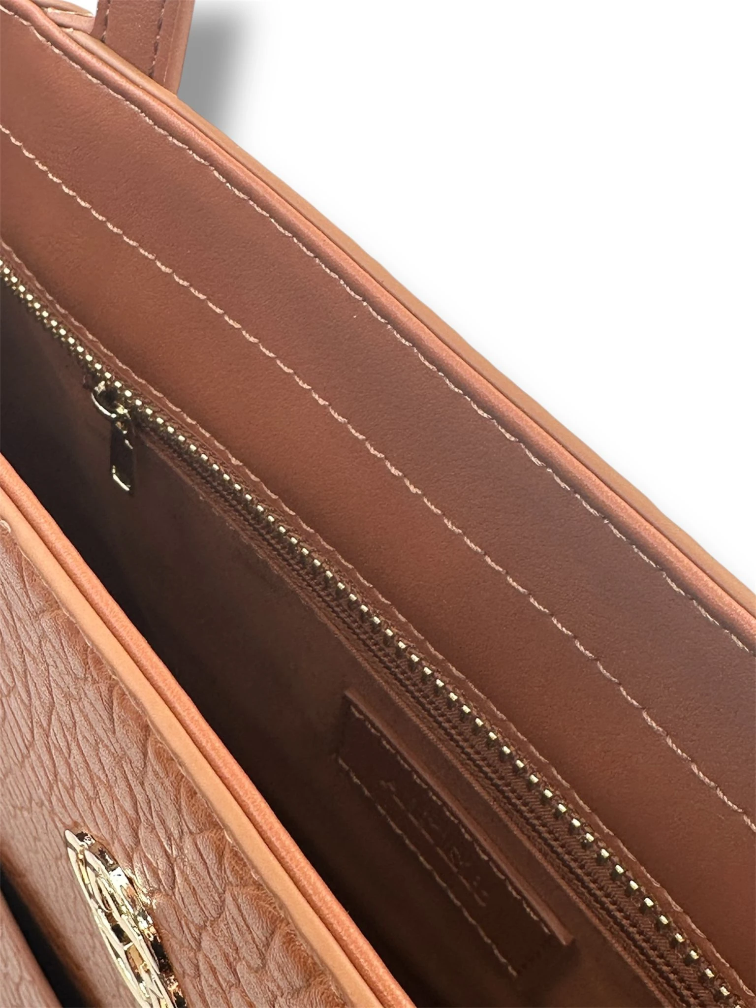 AKER KADIN OMUZ ÇANTASI AR0092020043