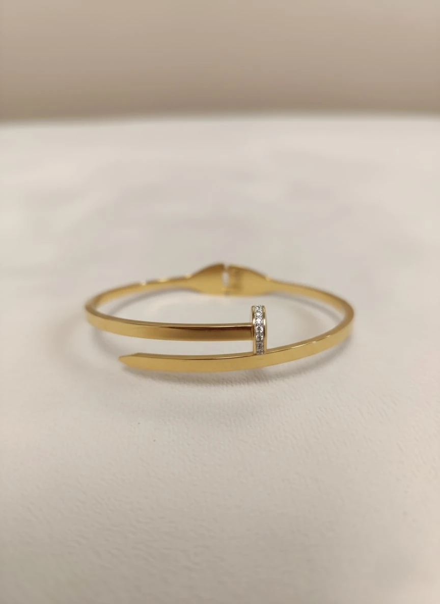 ÇELİK TAŞLI ÇİVİLİ KELEPÇE BİLEKLİK CVL-BLK-LZ-GLD