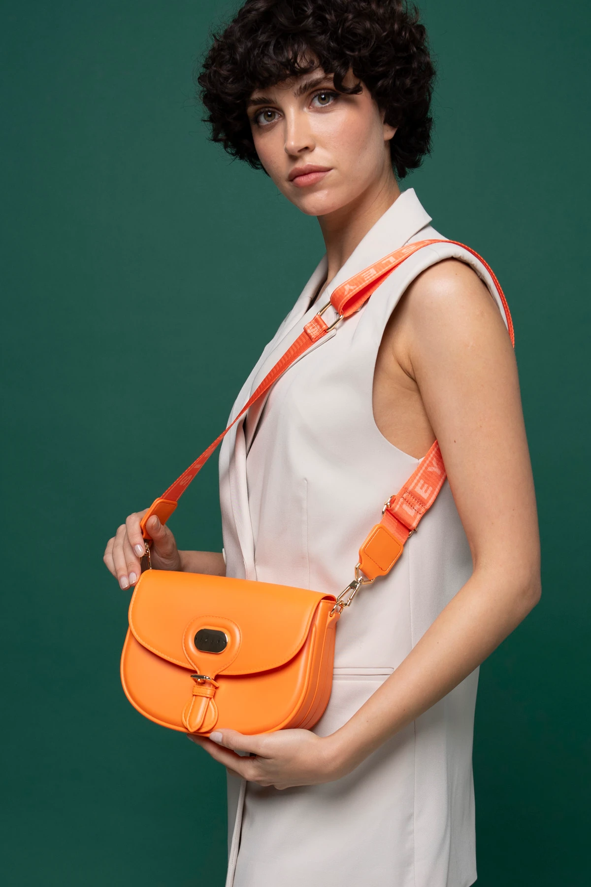 SİSLEY KADIN ÇAPRAZ ÇANTASI C.SLY_003