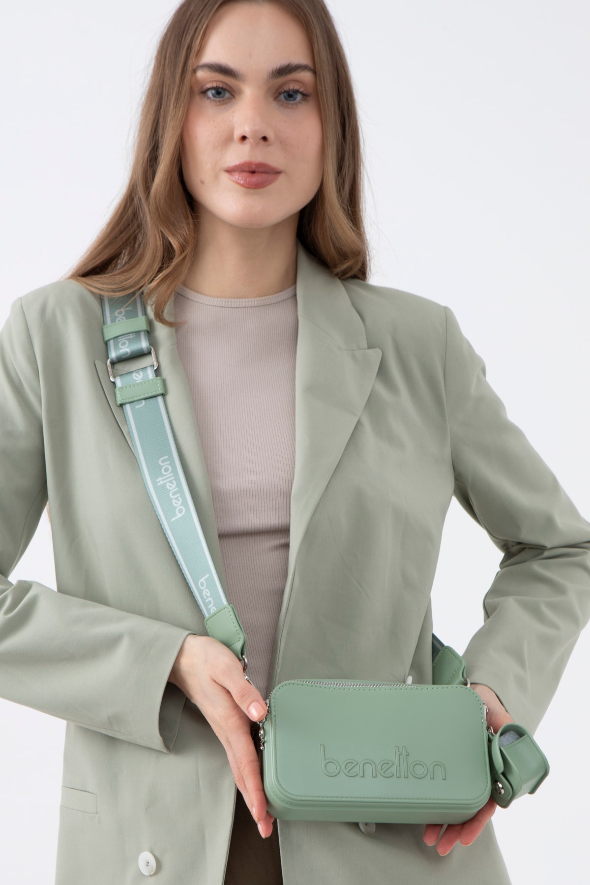 UNITED COLORS OF BENETTON KADIN ÇAPRAZ ÇANTASI C.BNT_1448